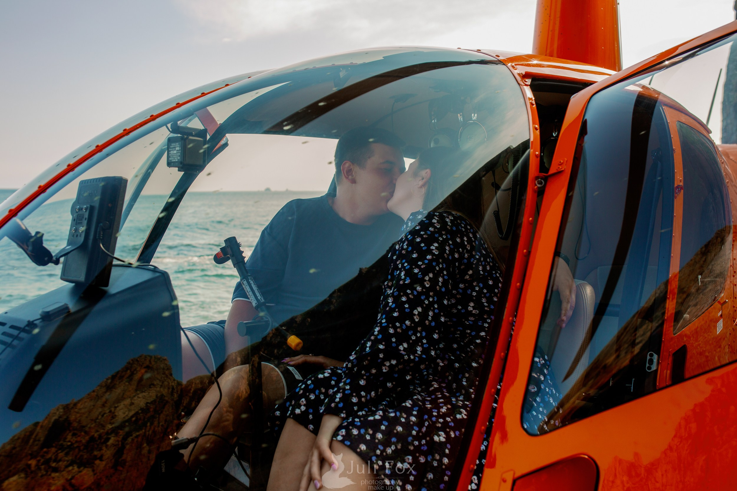 Фотосессия предложения руки и сердца во Владивостоке. Портретный, свадебный, репортажный фотограф во Владивостоке Юлиана Джули Фокс