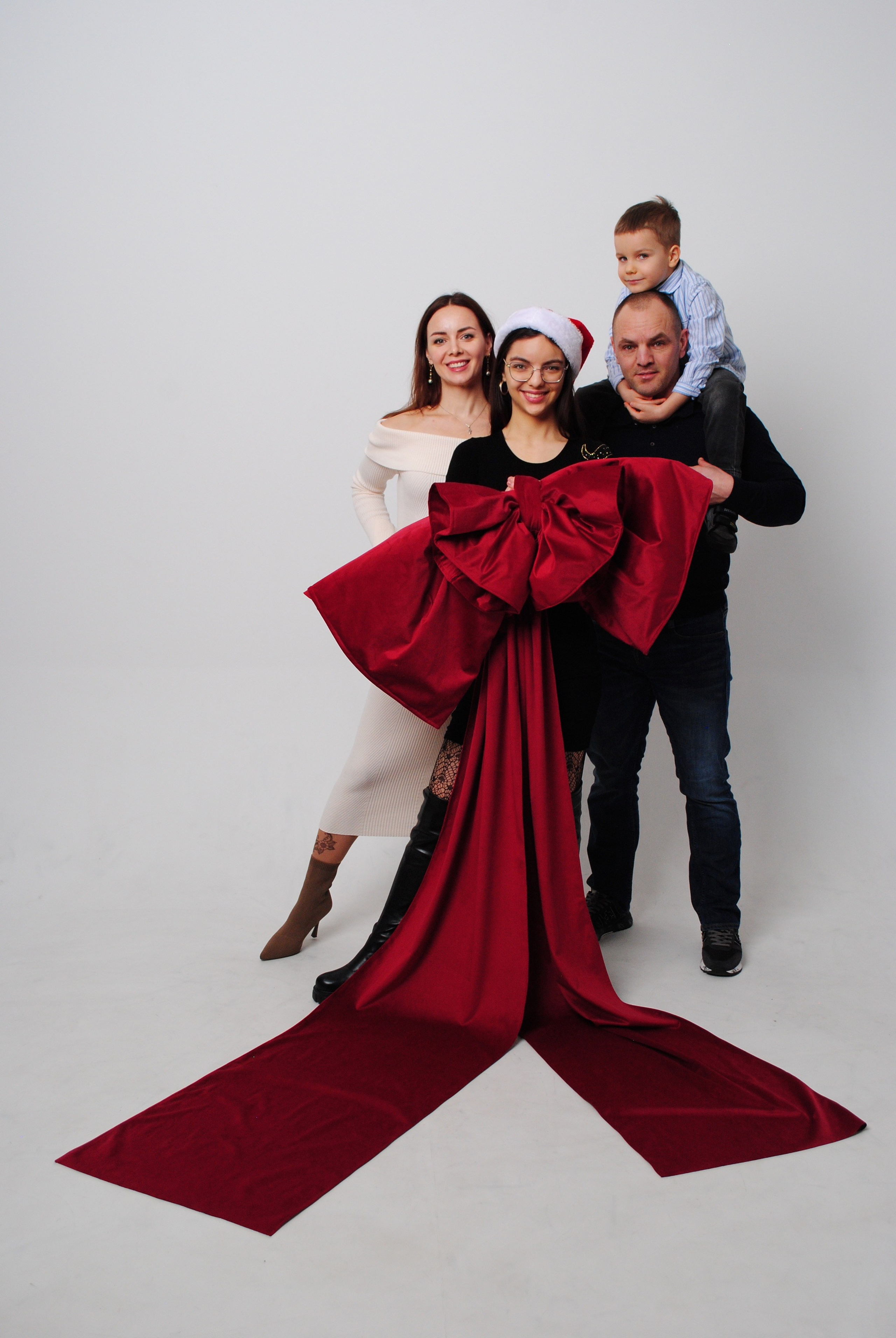 Юлия и семья. Фотограф Мария Мусаелян