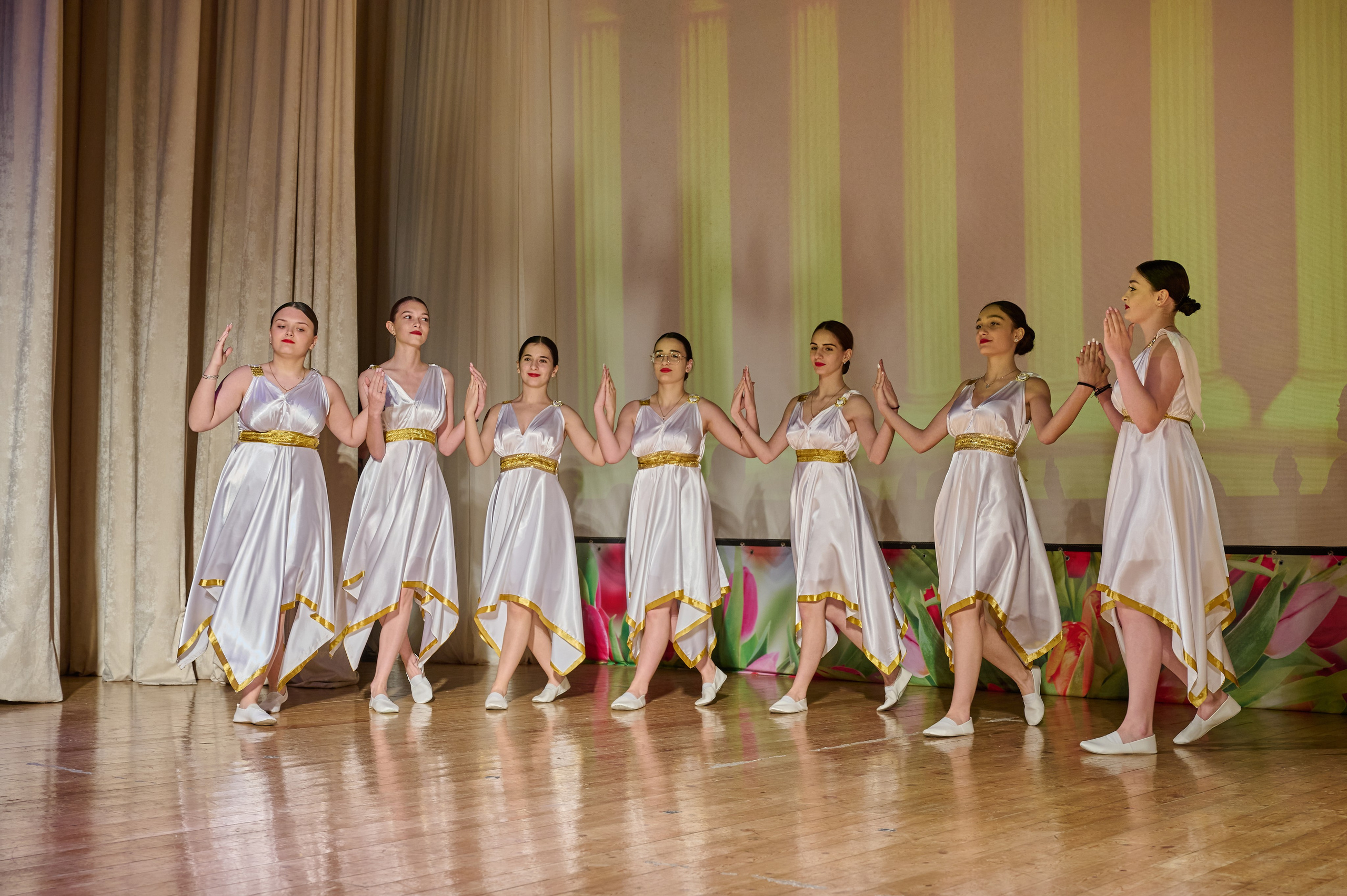 День матери. Кабардинка. Жизнь курорта Кабардинка в фотографиях