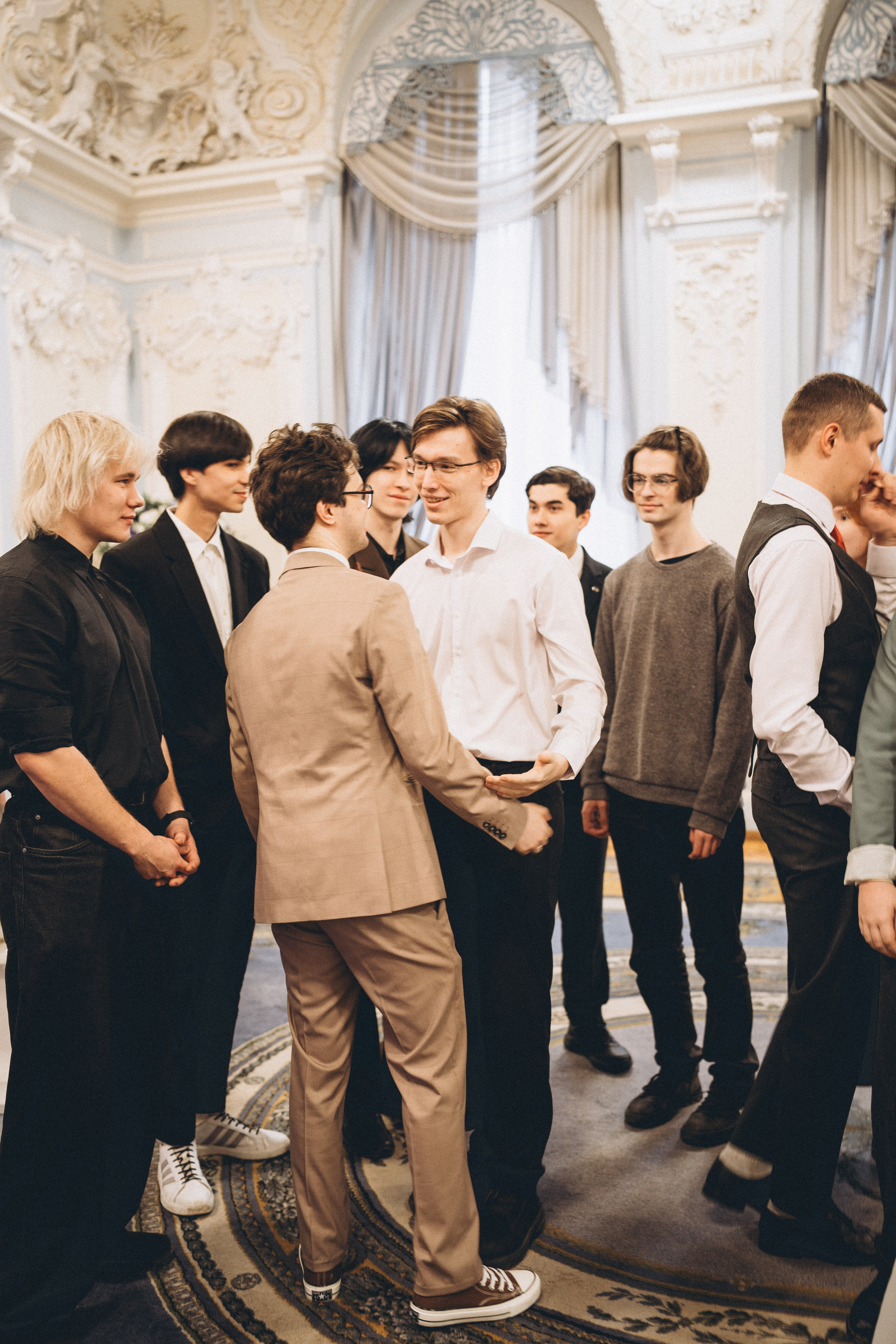 СВАДЕБНАЯ СЬЕМКА ВО ВТОРОМ ДВОРЦЕ С ГОСТЯМИ И ПРОГУЛКА В ТАВРИЧЕСКОМ САДУ. Профессиональный фотограф, Санкт-Петербург — Виктория Богомолова