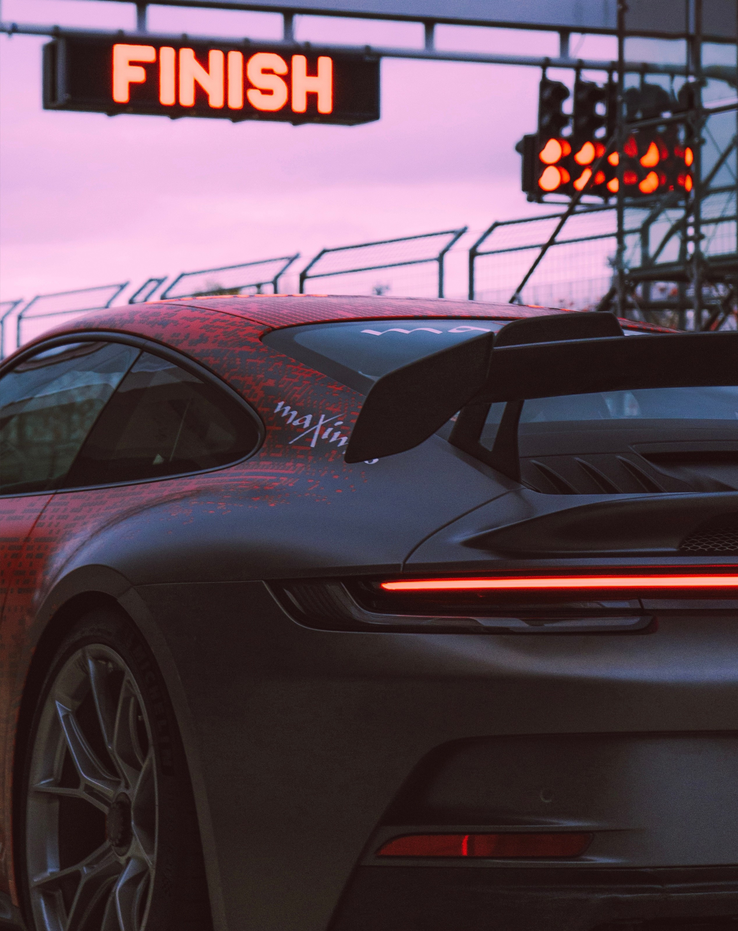 Pinky Speed (992 PORSCHE 911 GT3). Автомобильный и коммерческий фотограф Москва