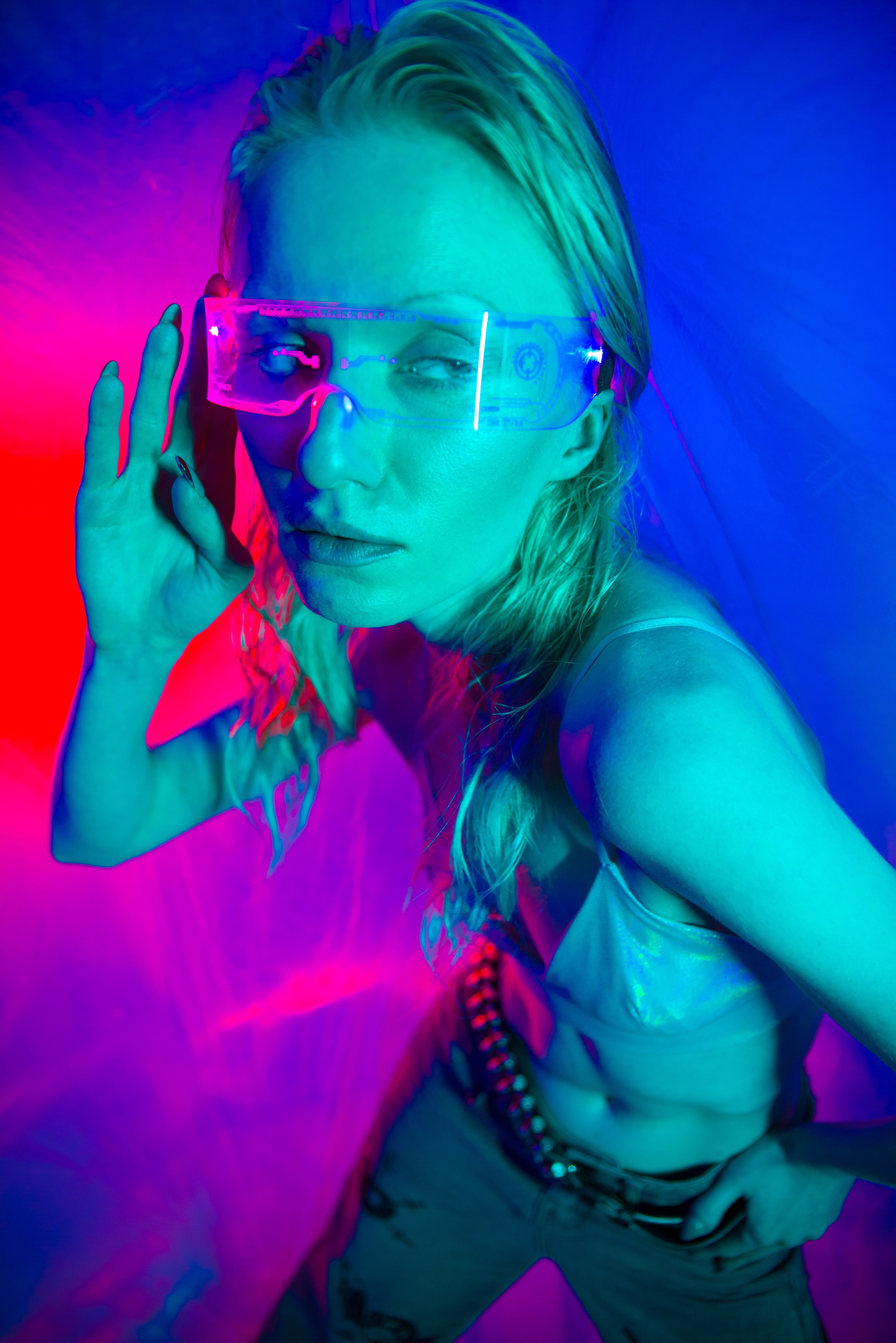 Мария Тихонова. Неон