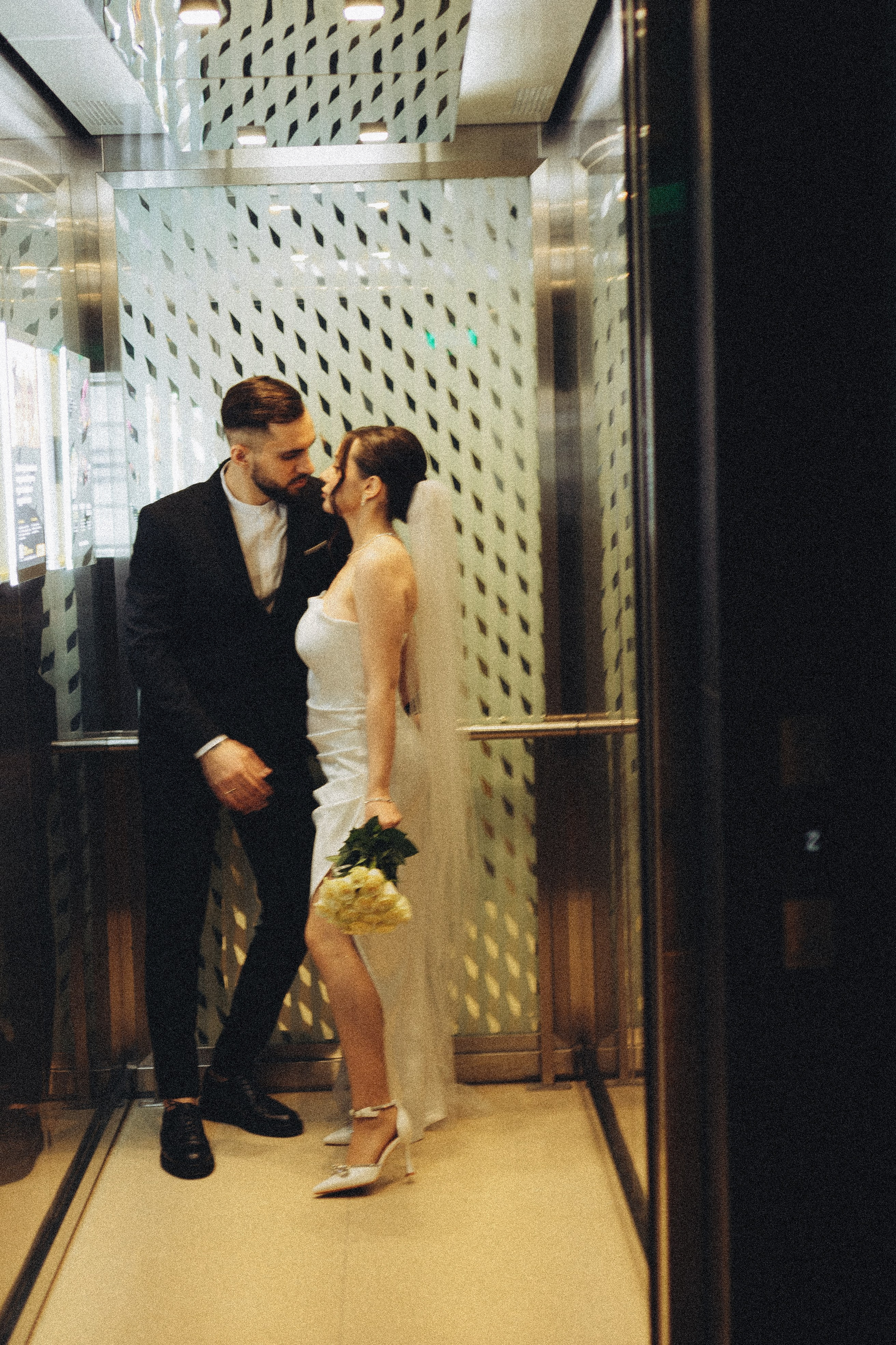 СВАДЕБНАЯ СЬЕМКА СБОРОВ ЖЕНИХА И НЕВЕСТЫ В ОТЕЛЕ И ТАКЖЕ ФОТОСЕССИИЯ В ОТЕЛЕЕ МЕГАПОЛИС БРЯНСК. Профессиональный фотограф, Санкт-Петербург — Виктория Богомолова