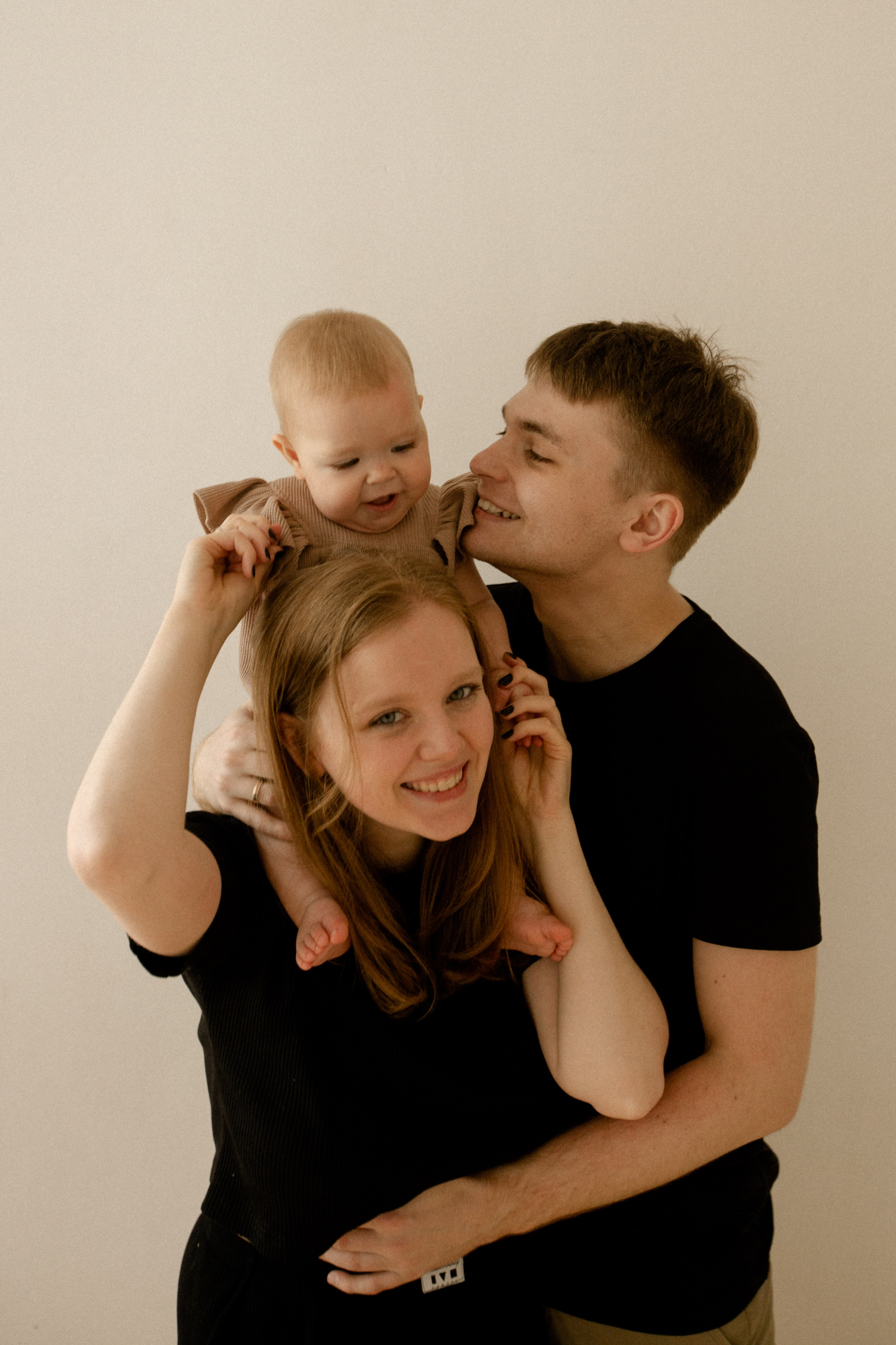 Катя, Аня и Леша. Свадебный фотограф Таня Караисаева