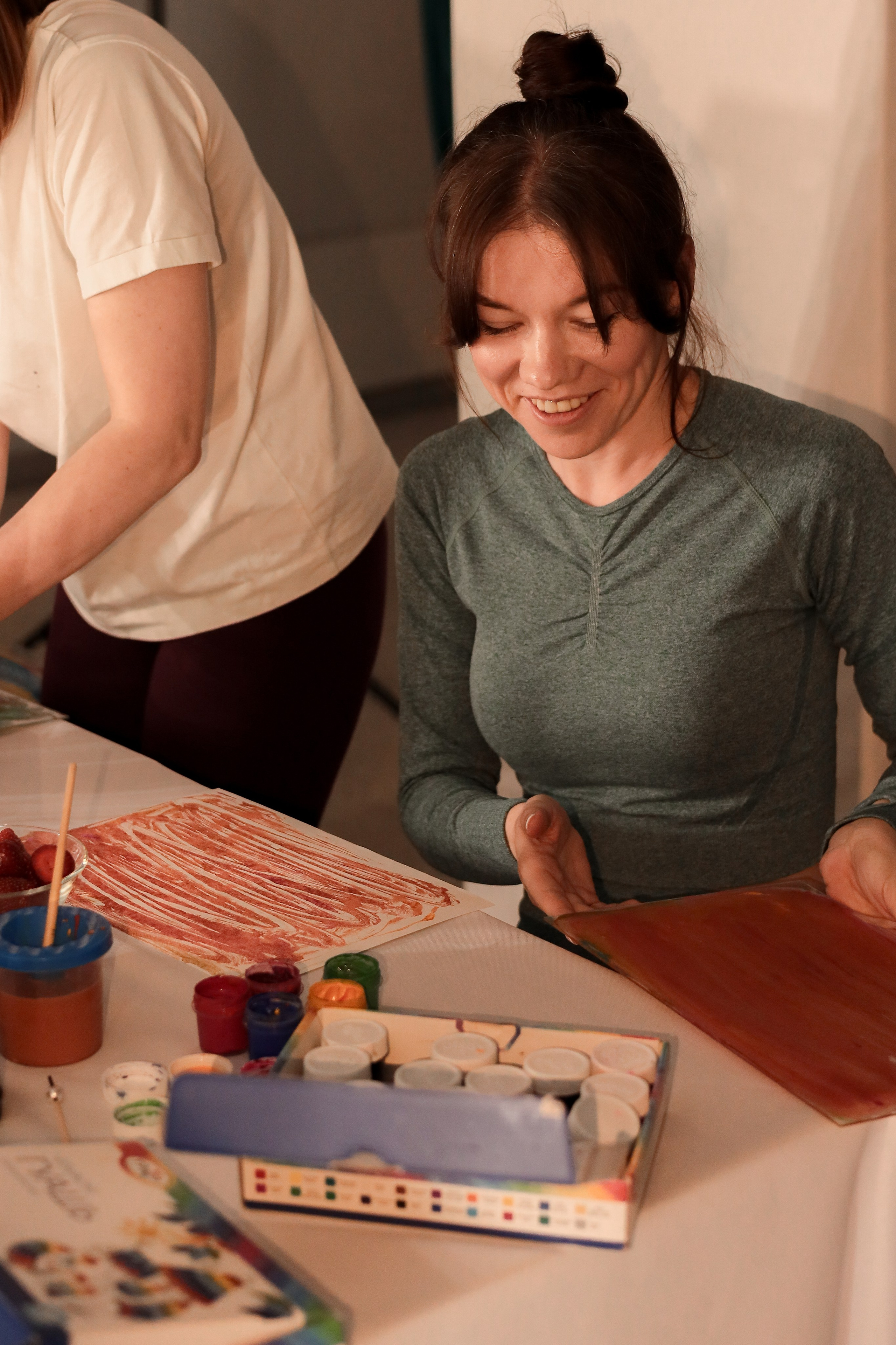 Арт-терапия + аэройога. Фотограф Надршина Лилия