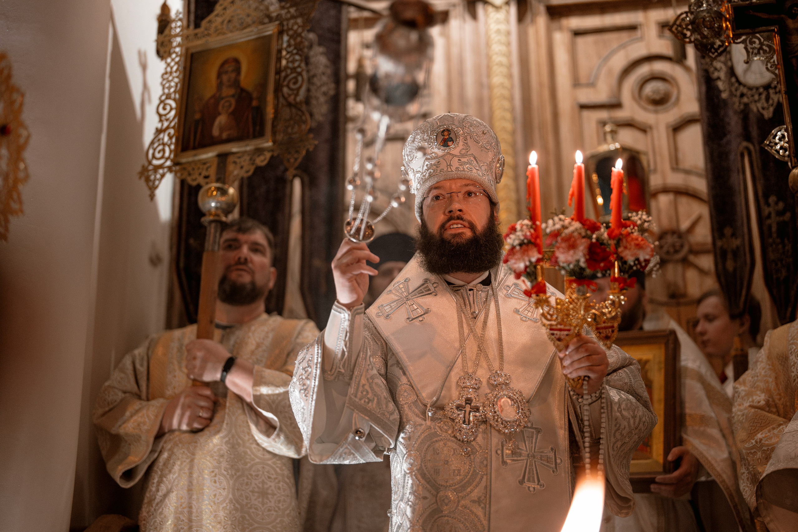 БОГОСЛУЖЕНИЯ. Фотограф Елена Лунева