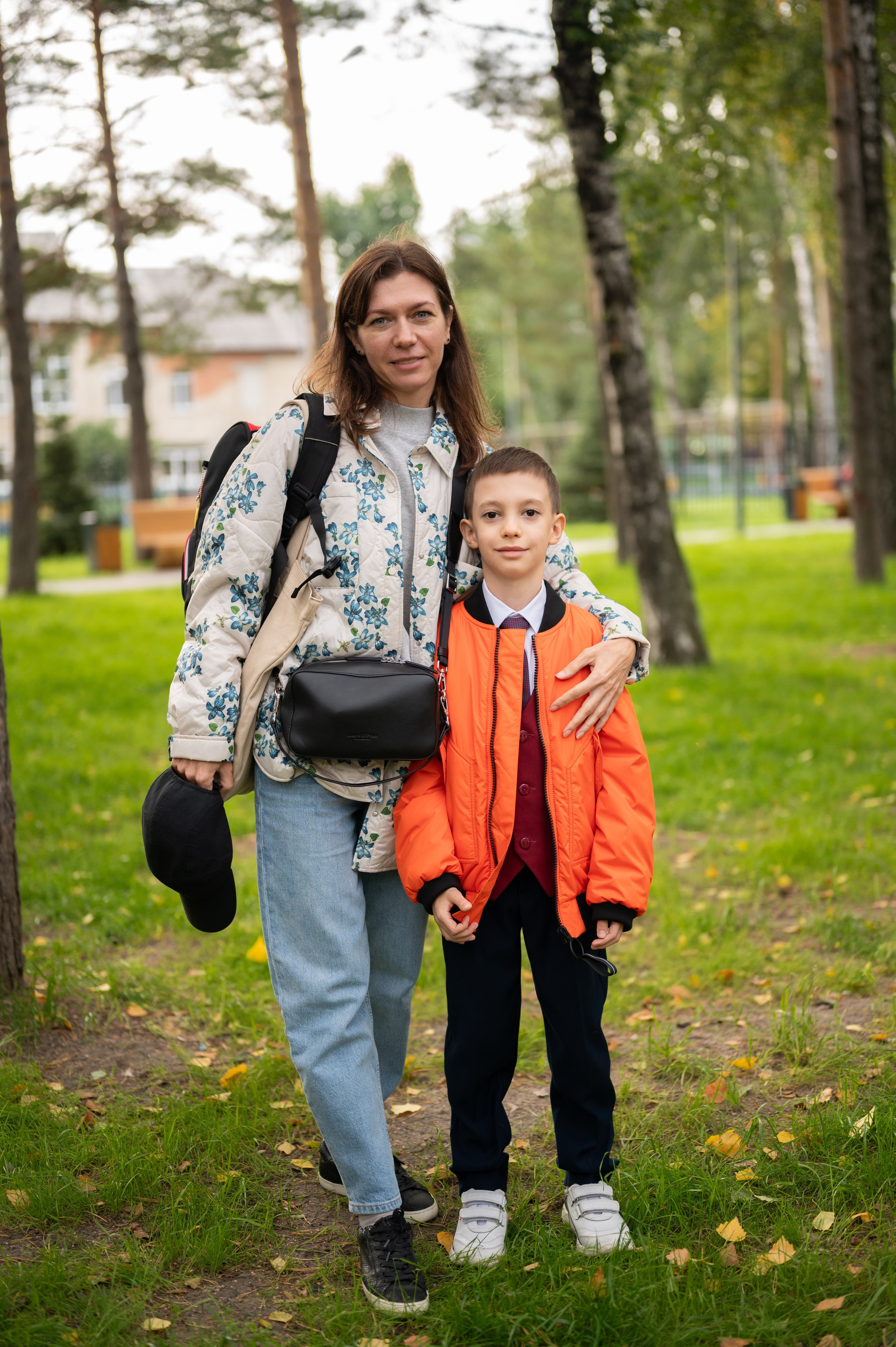 1 сентября 16 гимназия 2 класс (линейка + в классе+ на улице). Фотограф новорожденных, семейный детский в Тюмени Татьяна Морозова