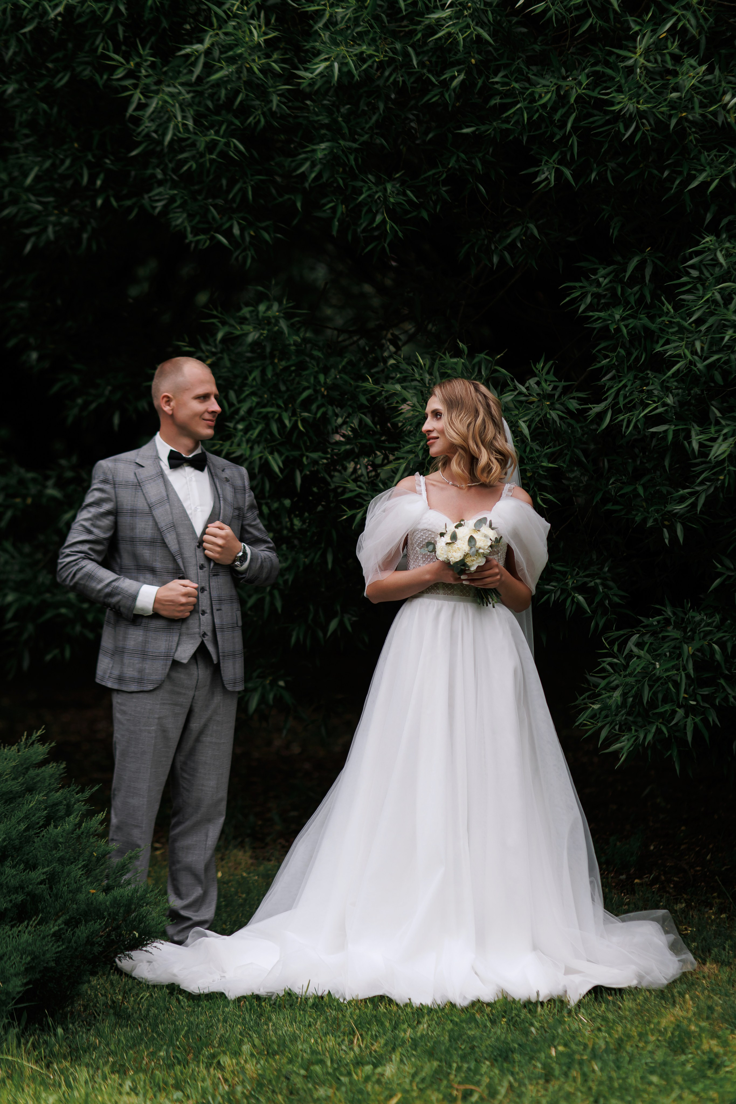 Яков и Валерия. Свадебный фотограф в Омске Яна Савина