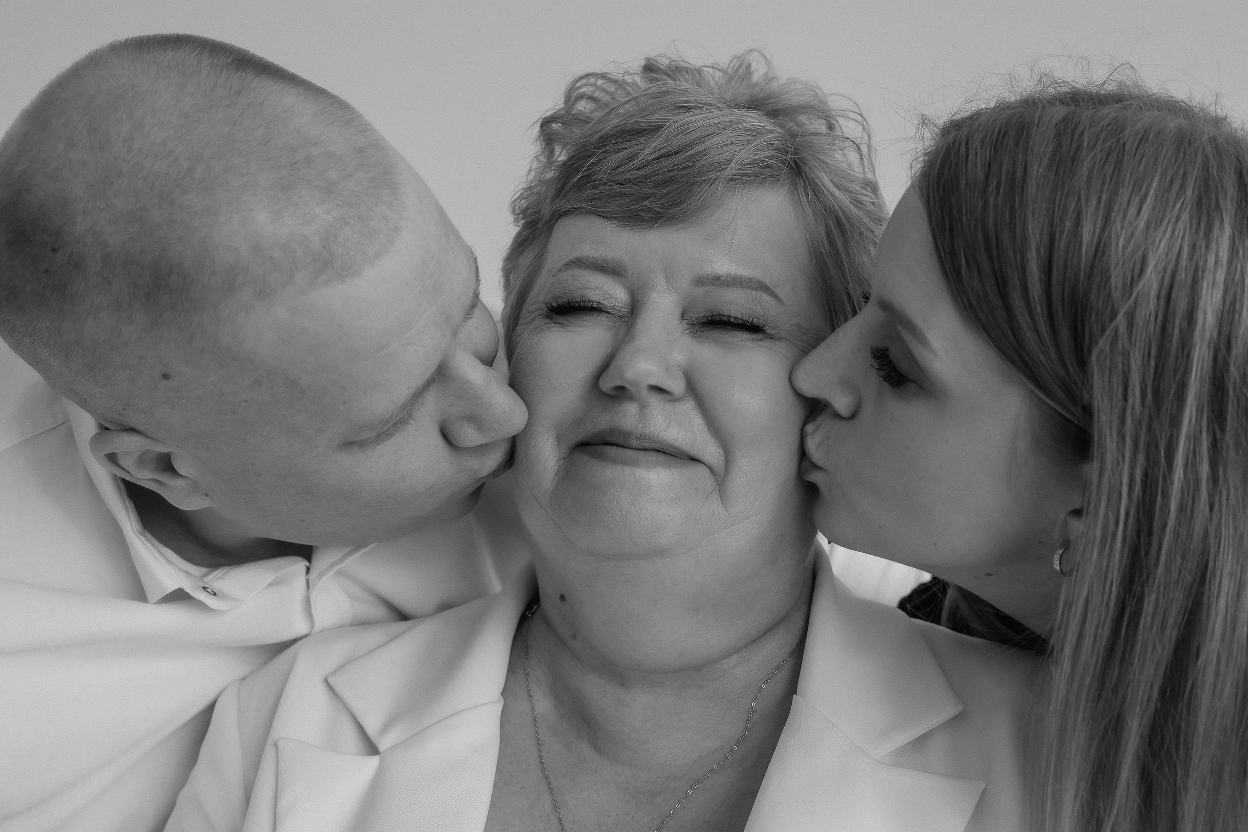 Семейная на циклораме. Фотограф Екатеринубрг/Верхняя Пышма