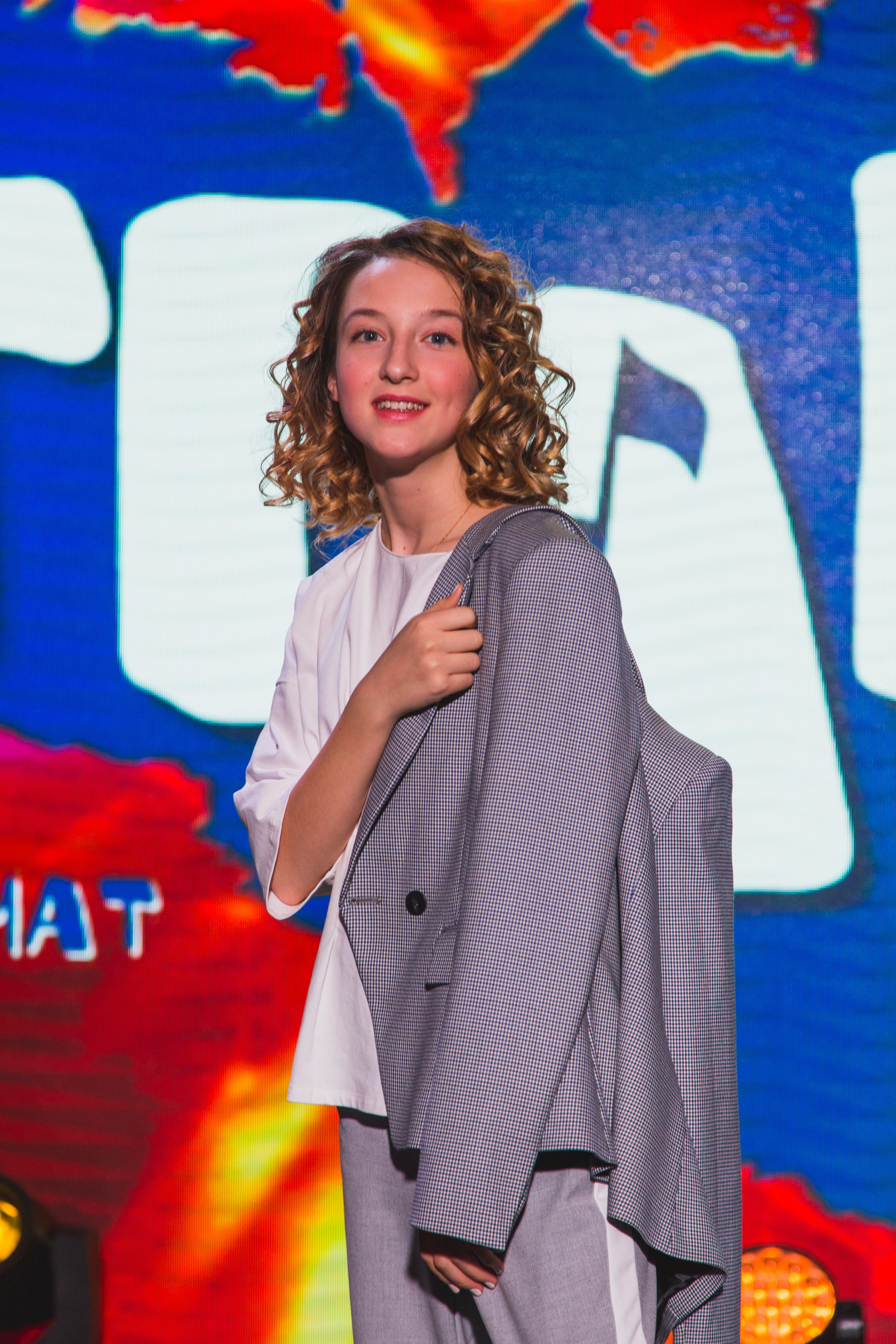 О2ТВ группа СТРАНА. Видеооператор/Фотограф Николай Завьялов