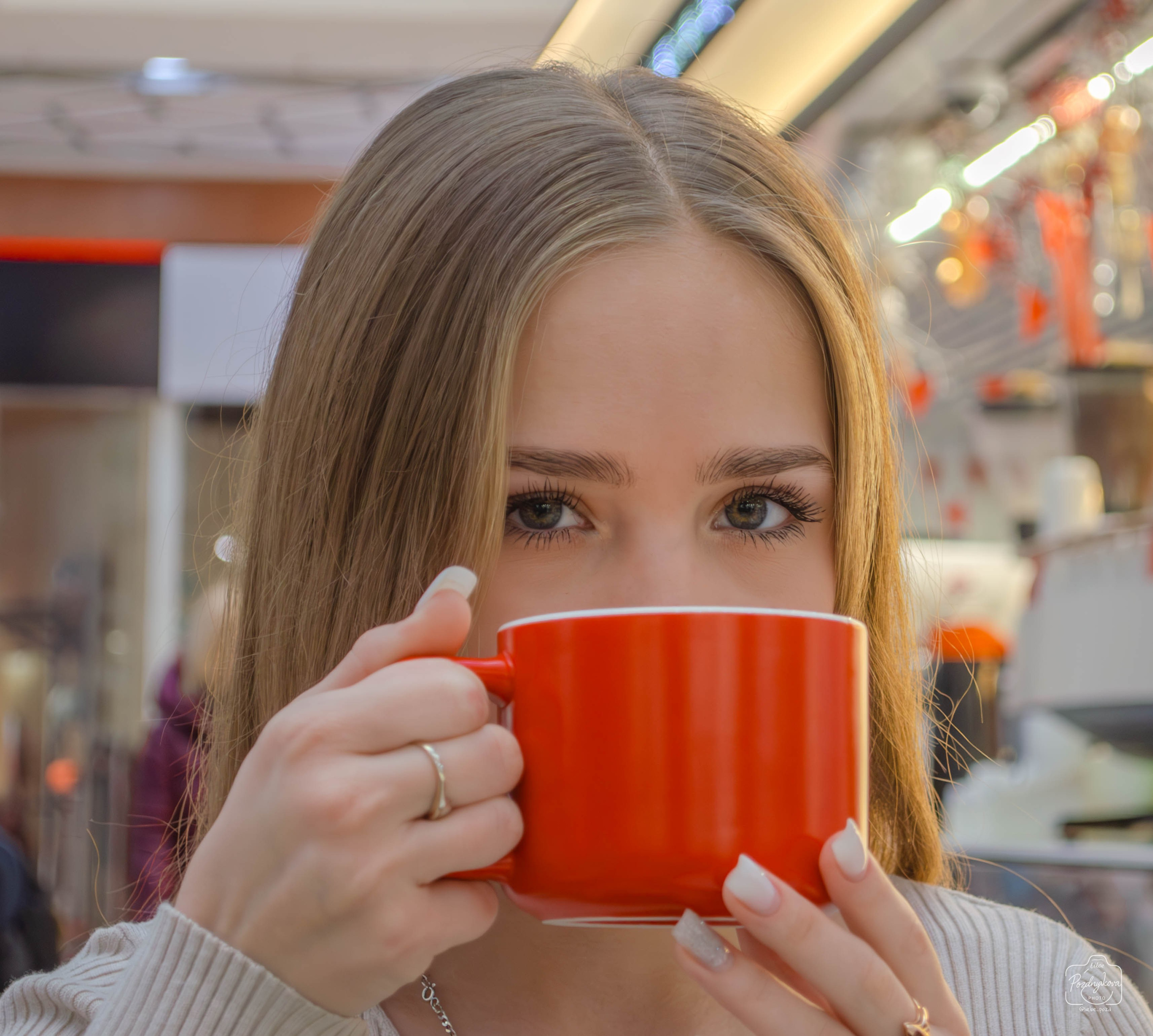 Прогулочная фотосессия кофейня Biggies Барнаул|Кристина Плетнева. Фотограф-видеограф Познякова Любовь