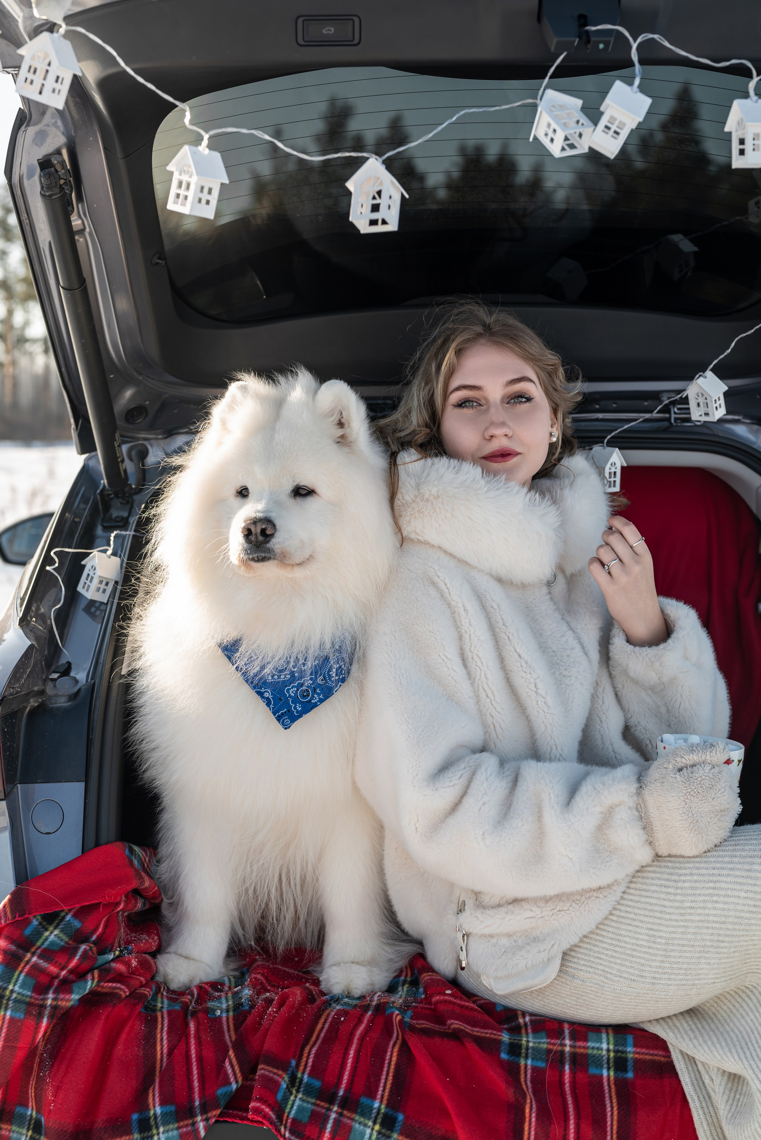 Фотопроект с Платоном и машиной на улице. Фотограф в городе Салават
