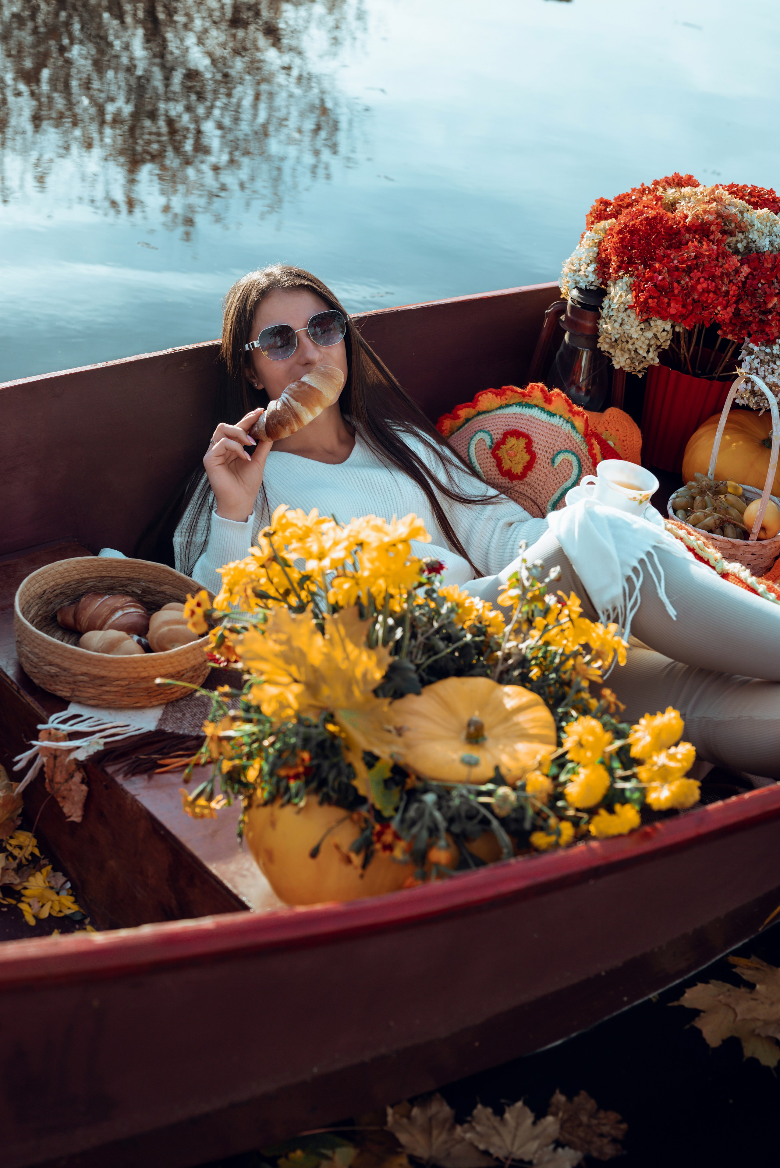 Фотопроект с осенней лодкой. Фотограф в городе Салават