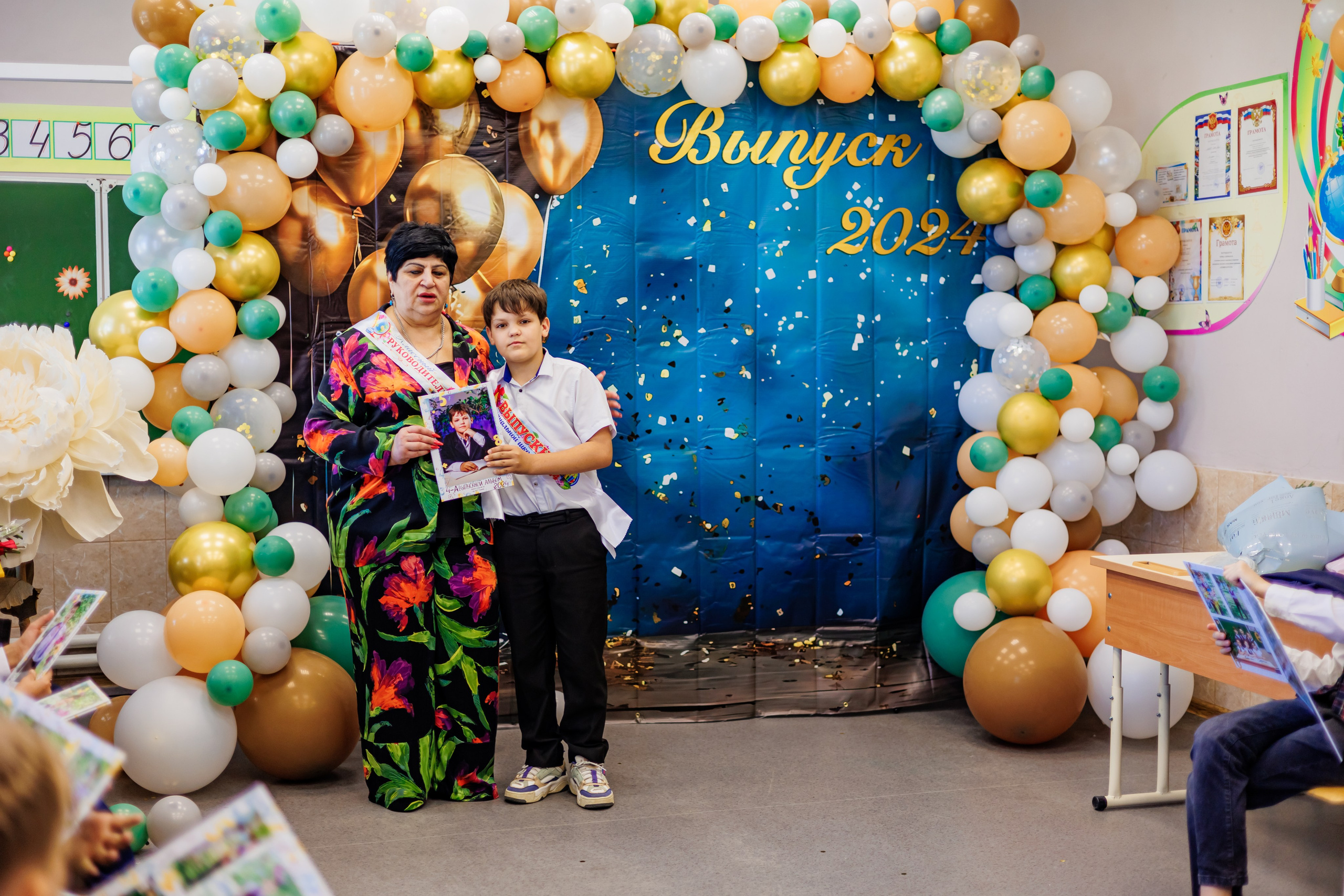 Выпуск 4а 25школа'24 год. Свадебный и семейный фотограф в Армавире