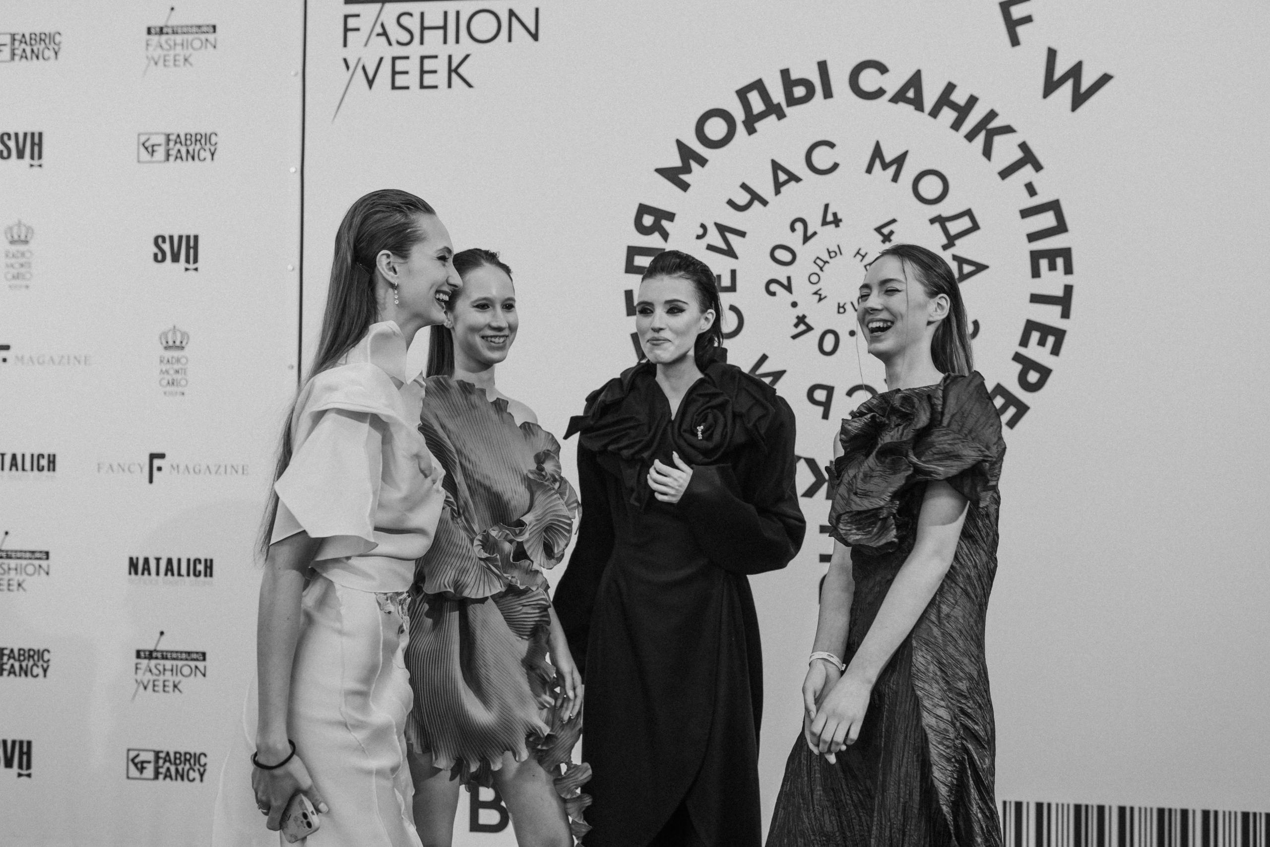 Fashion Week Санкт-Петербург – Апрель 2024 | Фотограф СПб Дарья Мейкер. Дарья Мейкер • Фотограф в Санкт-Петербурге