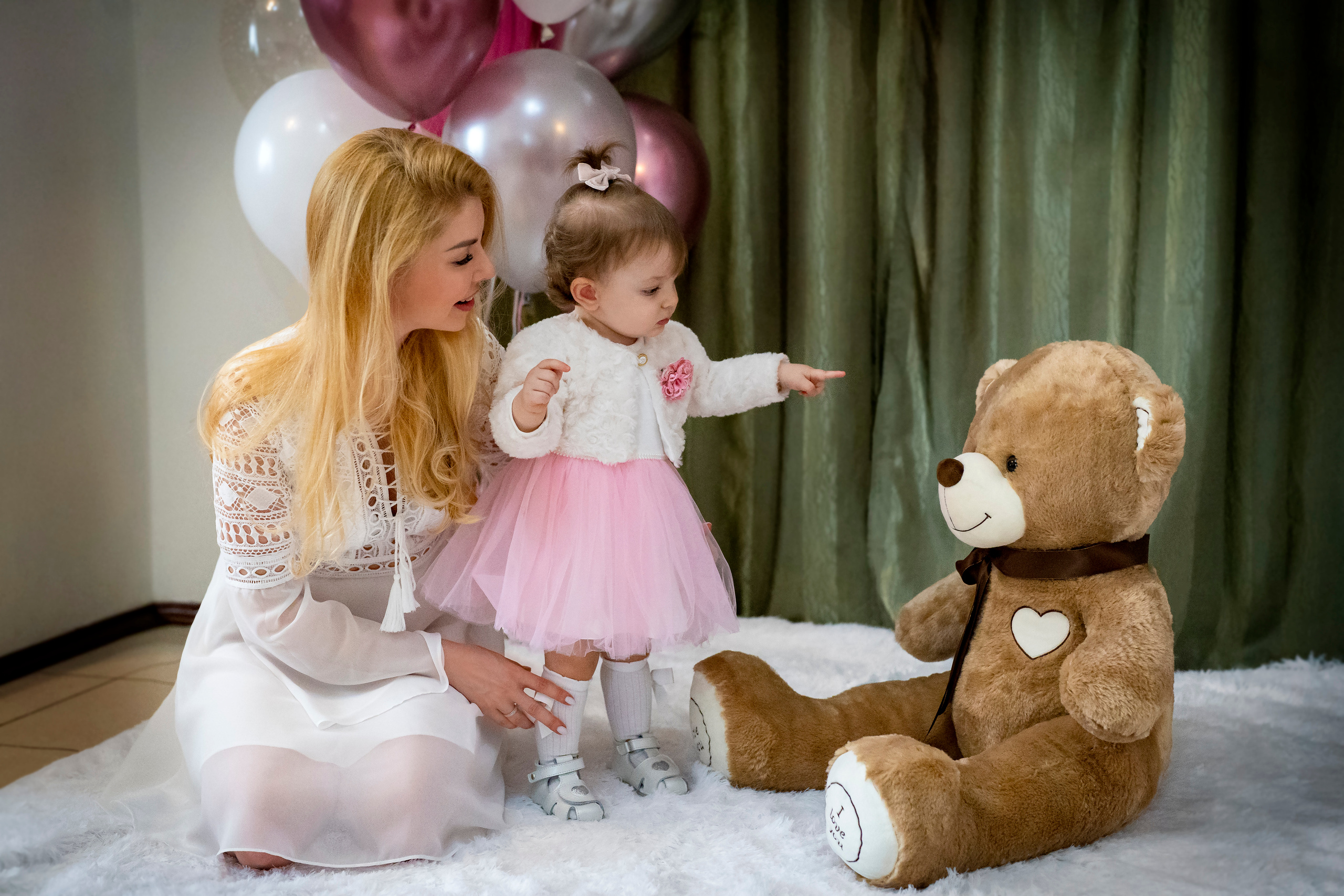 День Рождения Адель 1 год: фотосессия дома. Детский и семейный фотограф в Москве Евгения Киеза