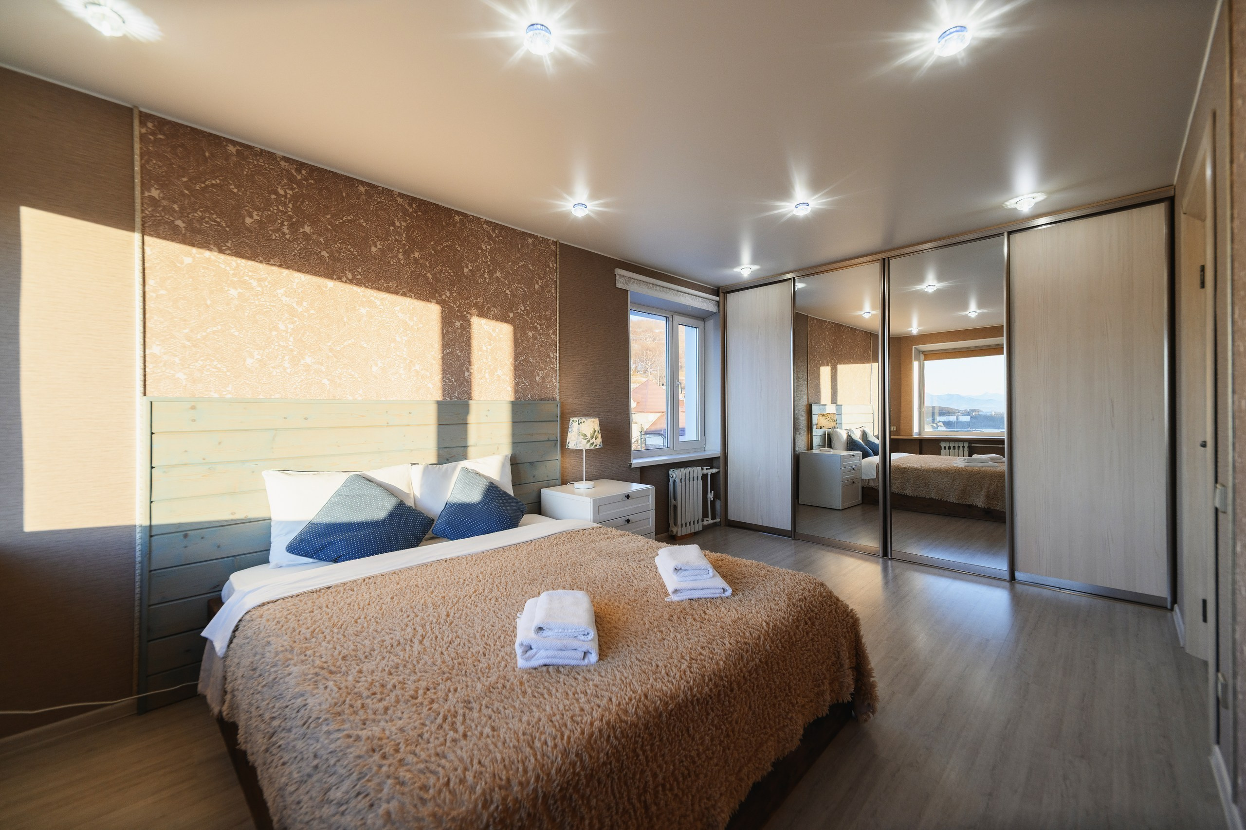 Фотосъемка интерьера квартиры в Петропавловске-Камчатском. Профессиональная съемка интерьера квартиры в Петропавловске-Камчатском. Съемка жилого интерьера для каталога в Петропавловске-Камчатском. Качественные фото интерьеров квартир в Петропавловске-Камчатском. Фотосъемка интерьера квартиры стоимость в Петропавловске-Камчатском.