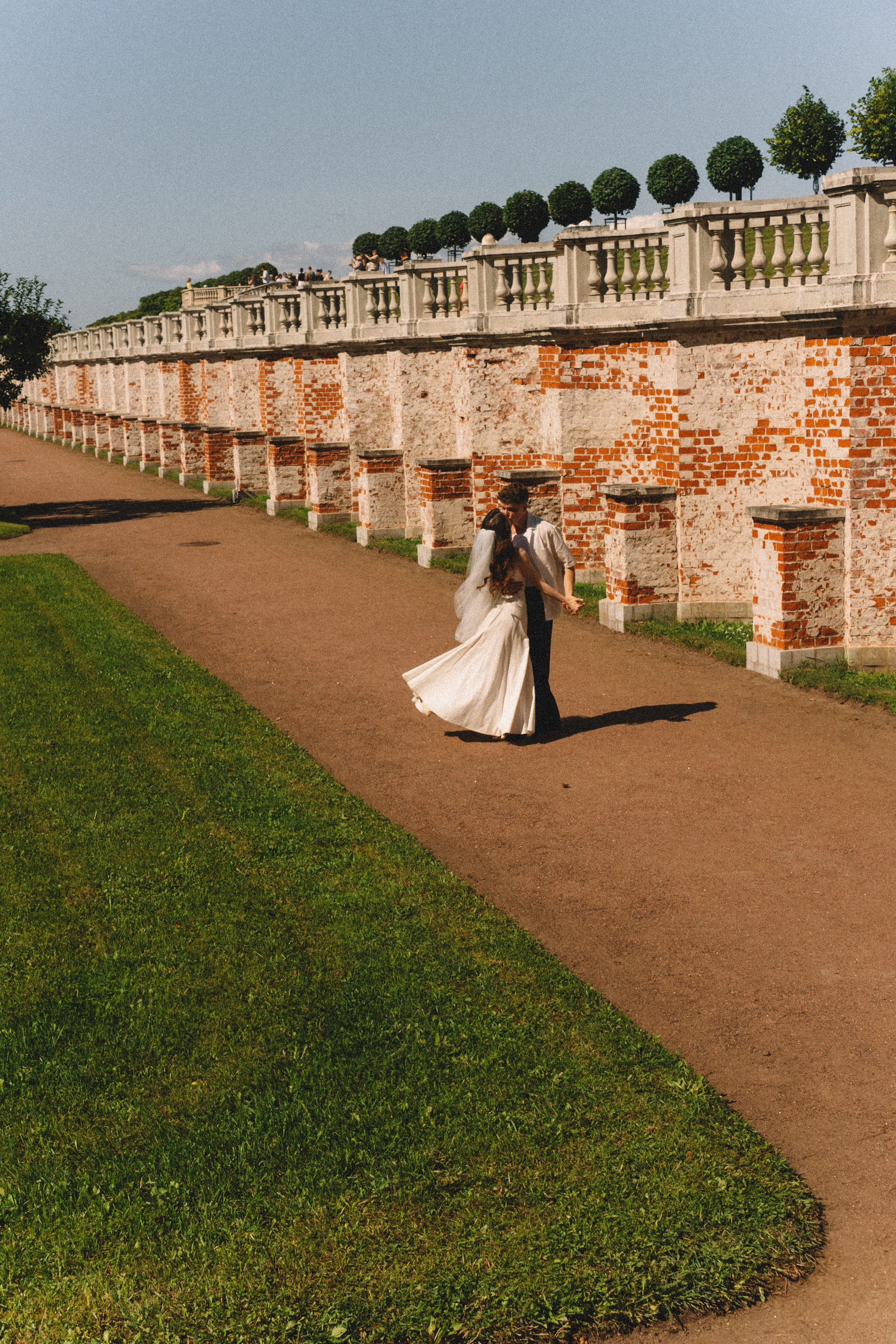 СВАДЕБНАЯ СЬЕМКА В ПЕТЕРГОФЕ И СЬЕМКА РЕПОРТАЖА В ЗАГСЕ ПЕТЕРГОФА. Профессиональный фотограф, Санкт-Петербург — Виктория Богомолова