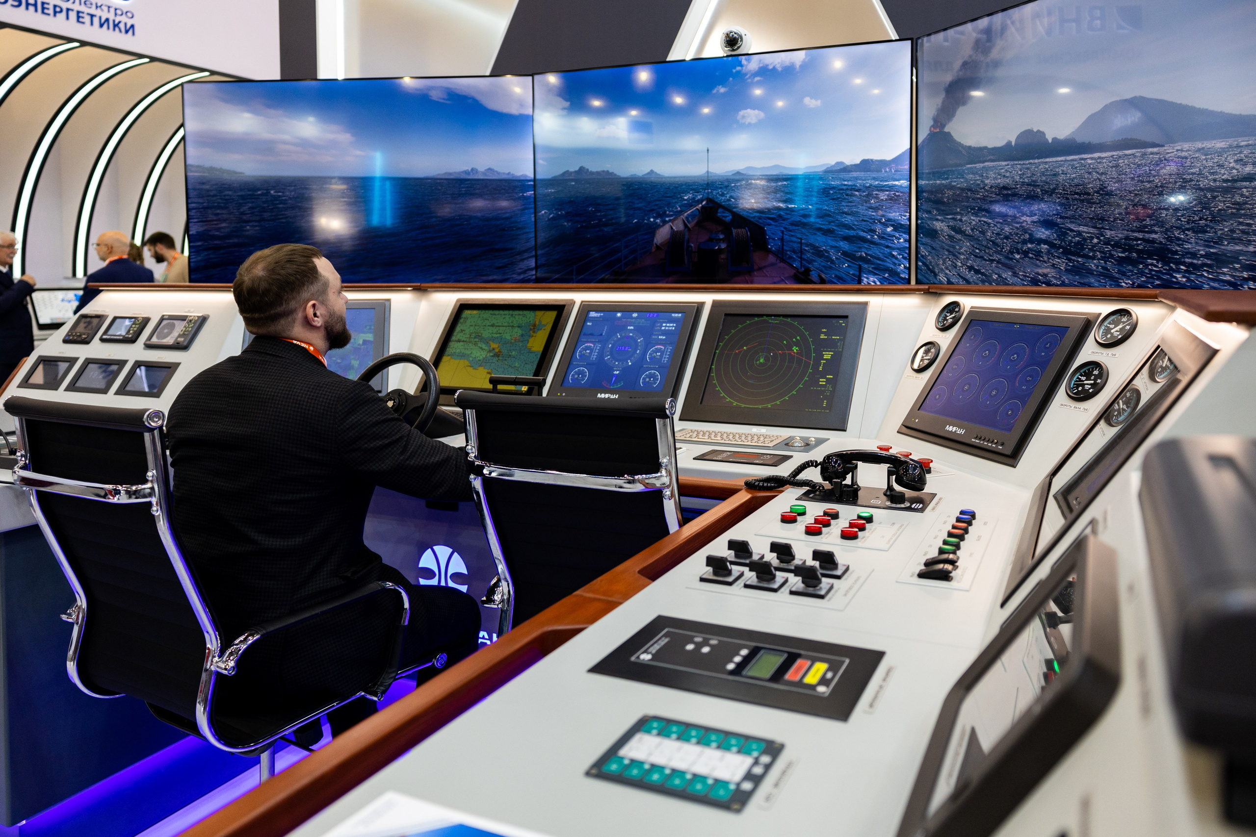 Выставка НЕВА 2025. Репортажный фотограф Санкт-Петербург | Роман Карбышев