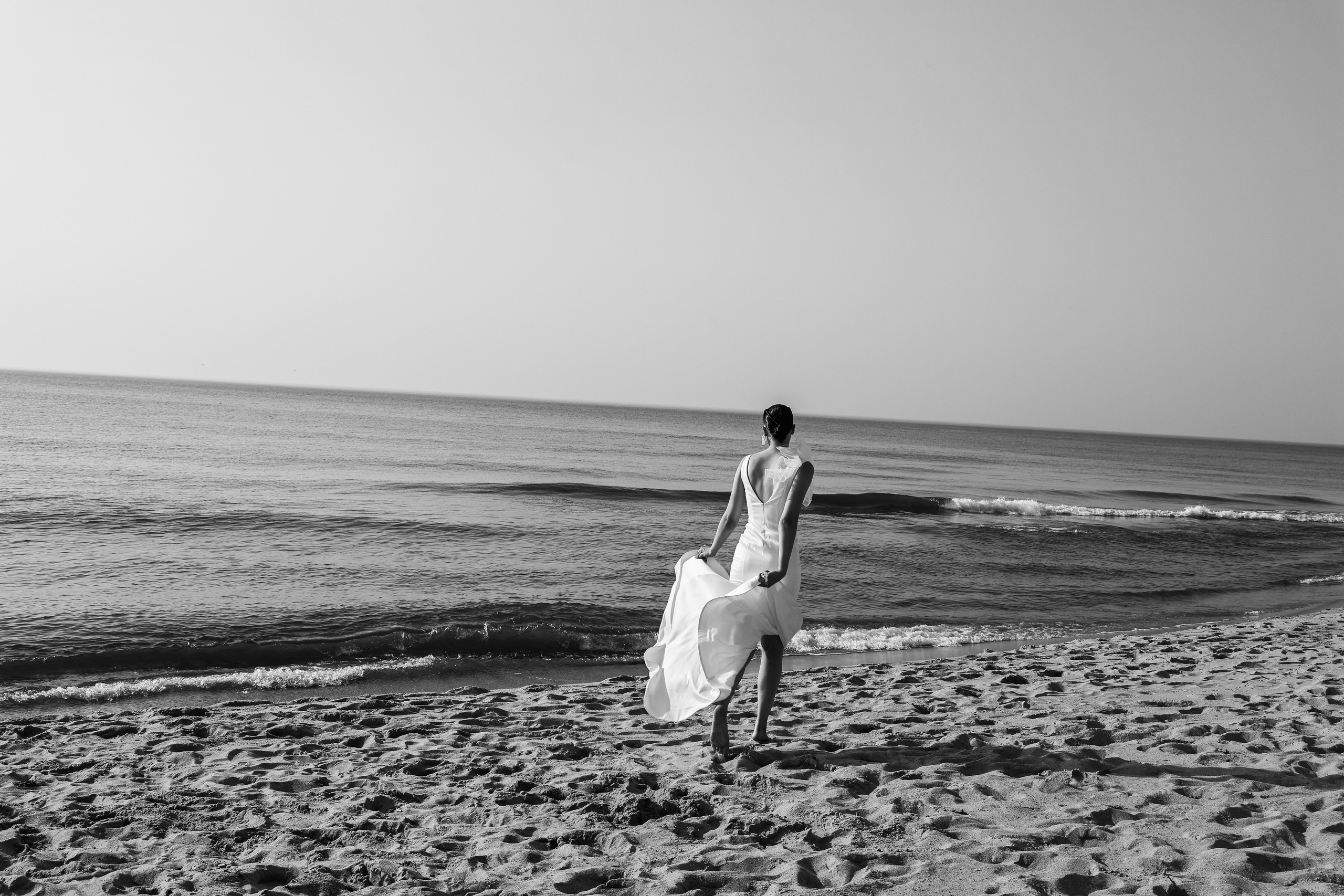 Камерная свадьба на берегу моря. Свадебный фотограф