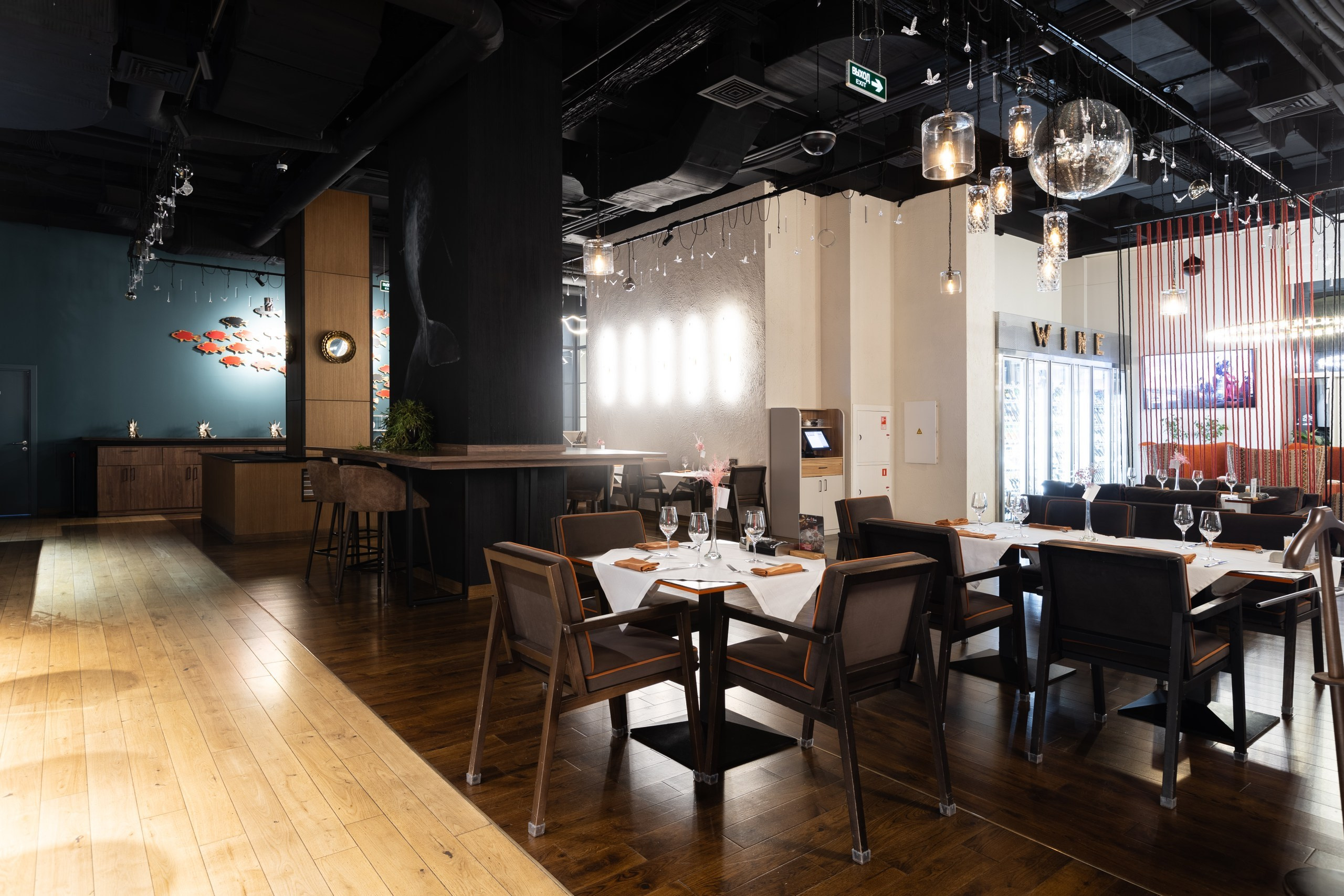 Интерьерная фотосъемка для ресторана Мясо & Рыба. Worldwide Wedding Photography Demskoy Studio