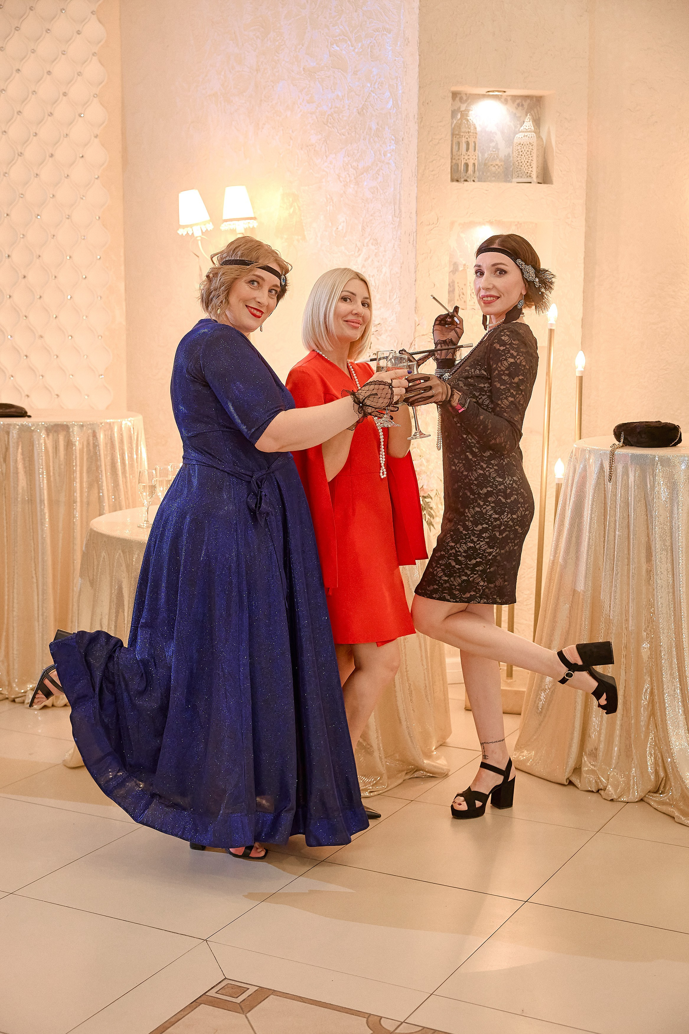 Портфолио репортажной фотосъёмки: Выпускной в ресторане «Император». Фотограф Яковлев Роман — Красноярск