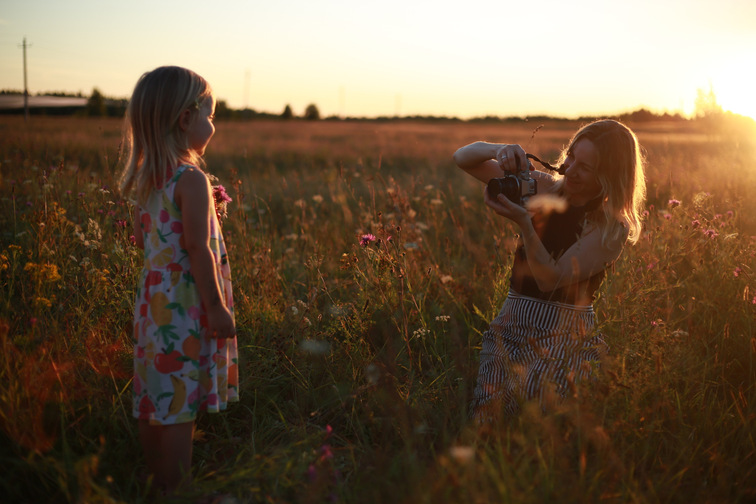 Прогулка на закате | Лиза, Лея и Наташа. Семейный фотограф в Москве и МО Варвара Шаранова