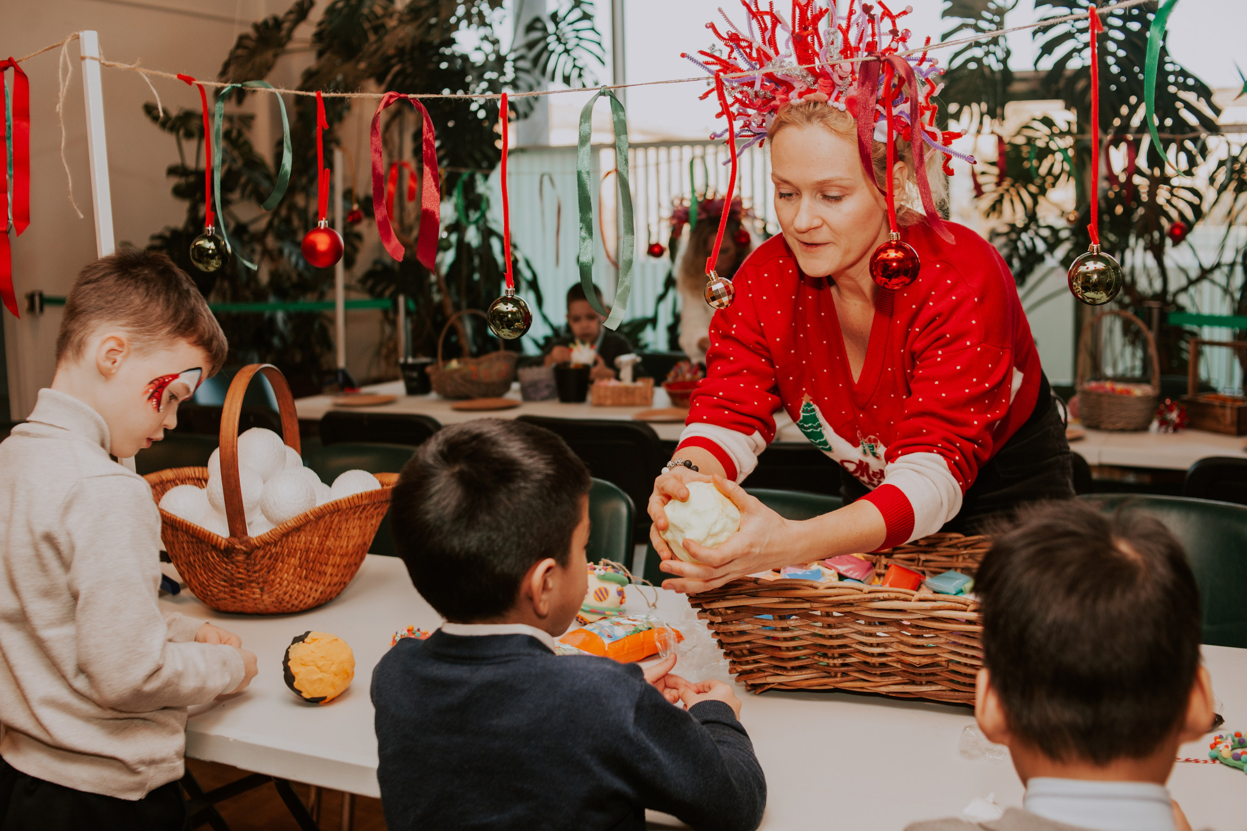 Мастер-класс от Мастерской Наташи Ой на фестивале для детей с ОВЗ «Шире круг». Семейный фотограф во Всеволожске и Санкт-Петербурге Юлия Капустина