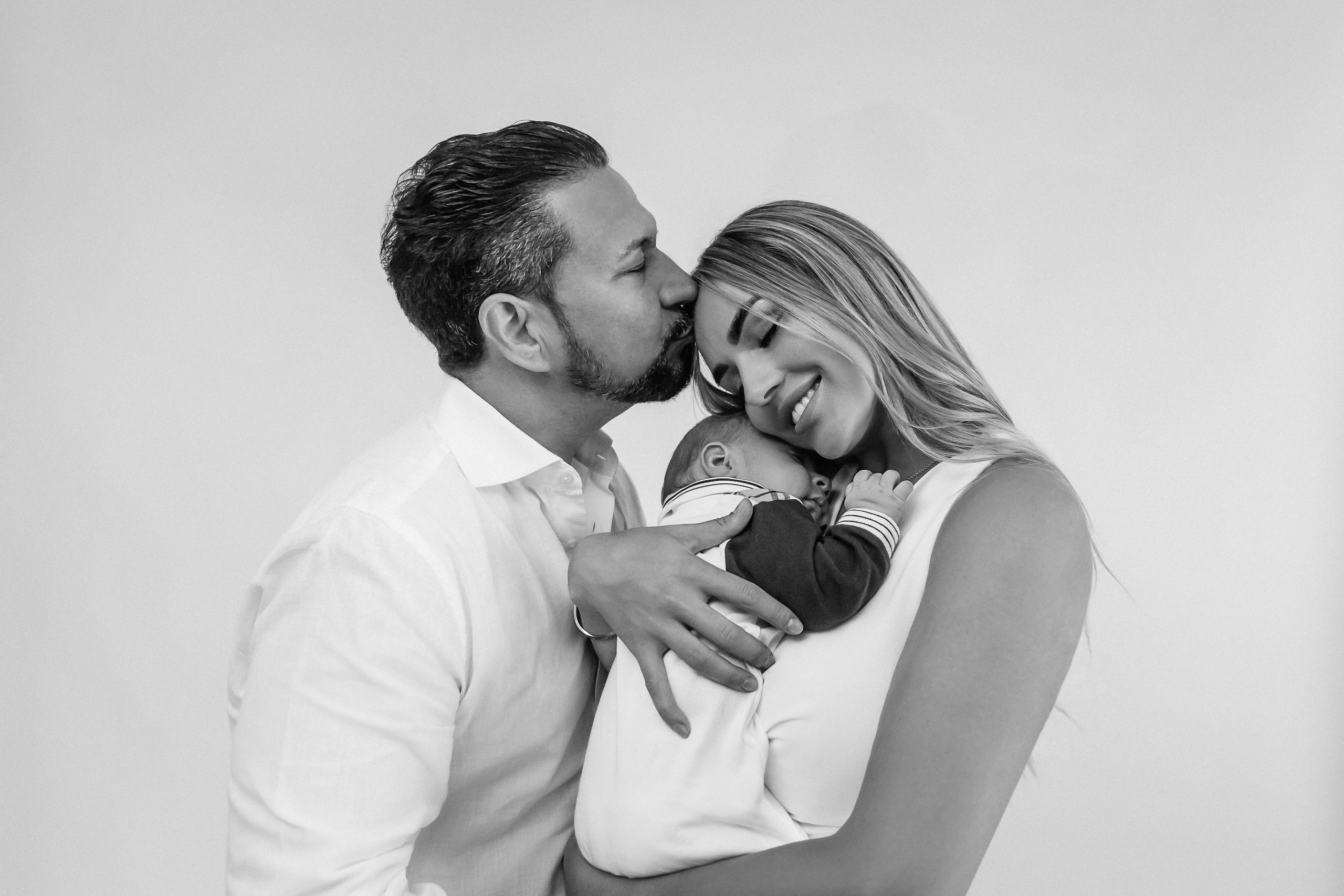 Photo session with three-month-old baby. Professional family and children’s photographer in Izmir Irina Eron