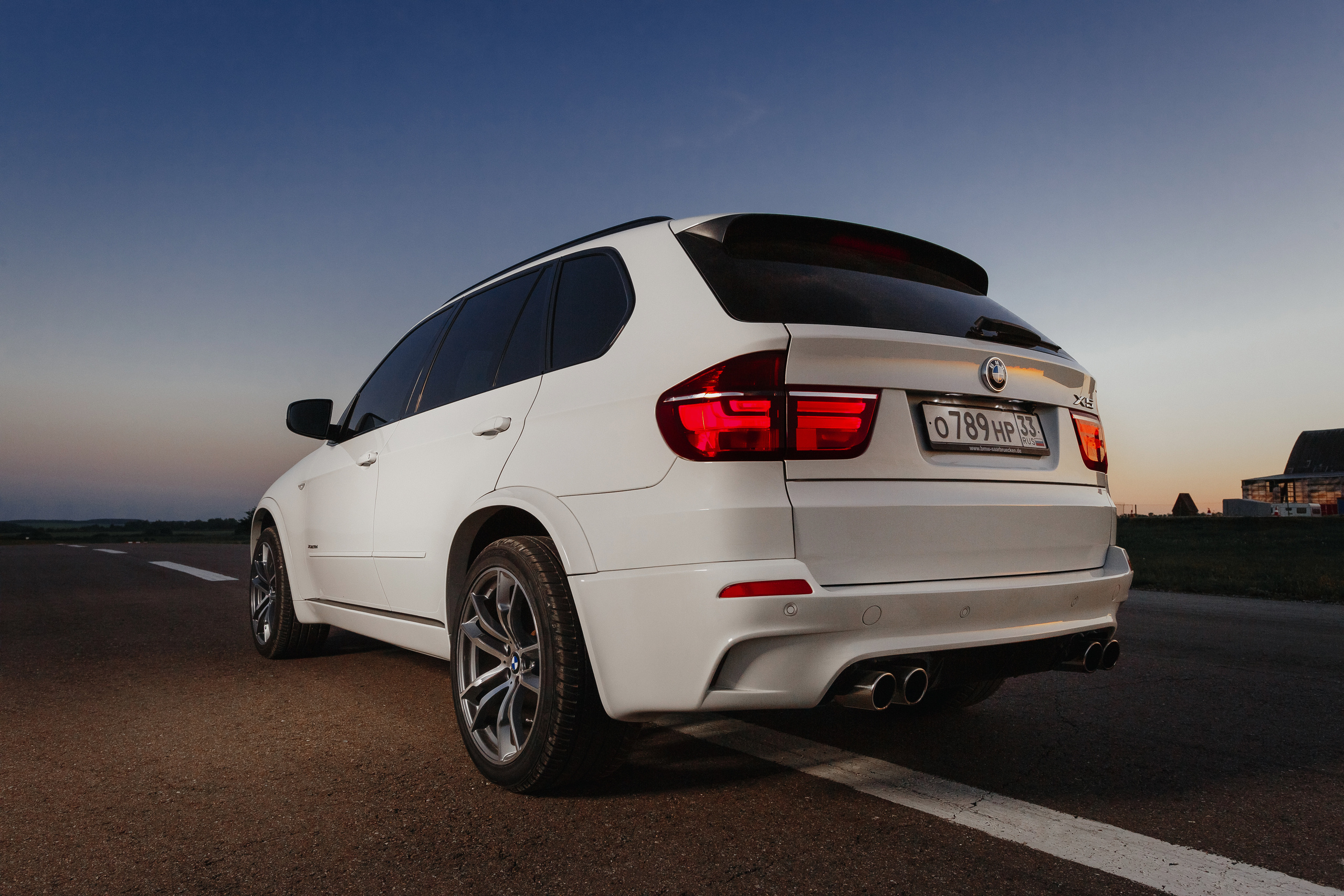 Автомобильная съемка. Фотограф Сергей Наставник. Рекламная фотосъемка любой сложности