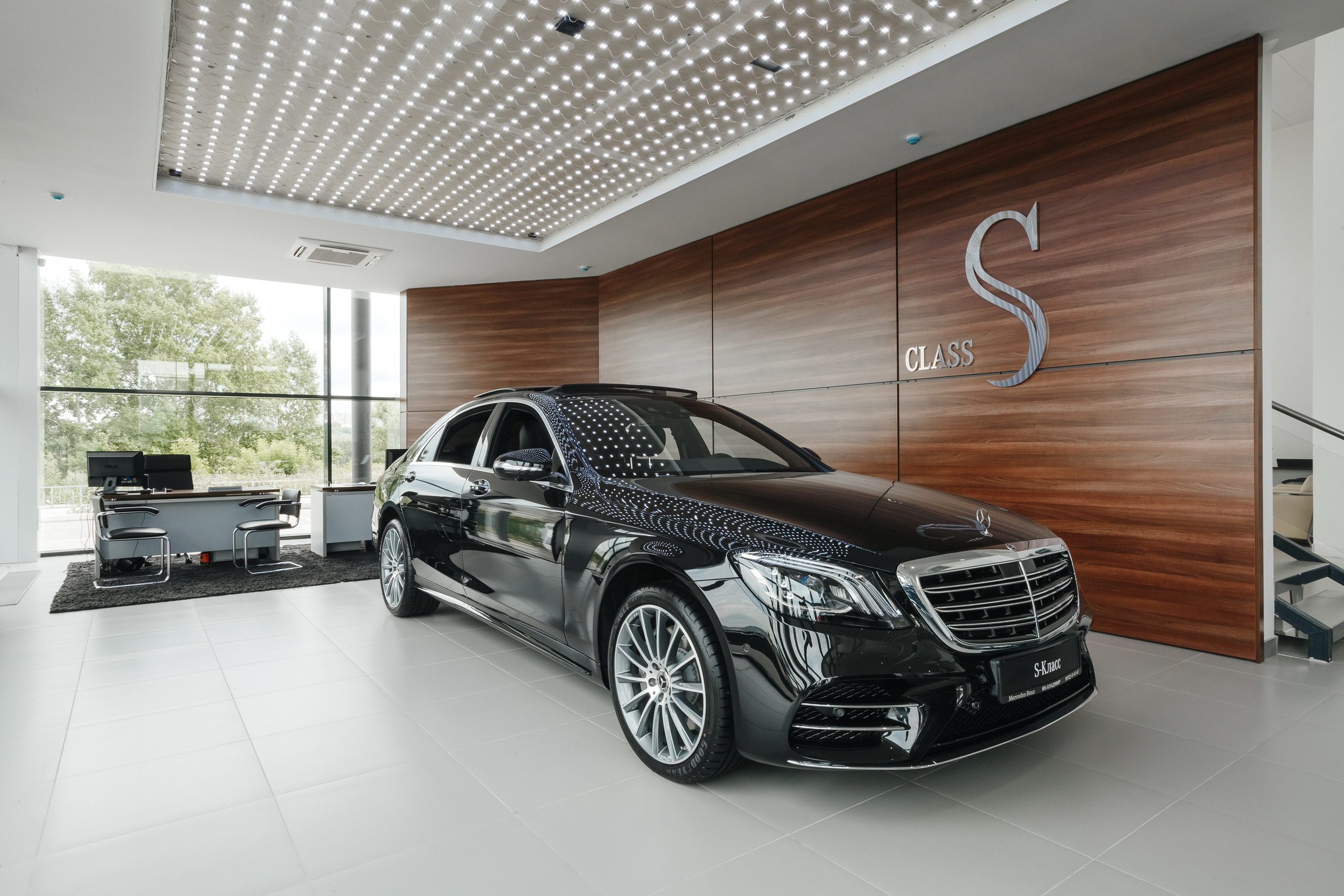 Автомобильная съемка. Фотограф Сергей Наставник. Рекламная фотосъемка любой сложности