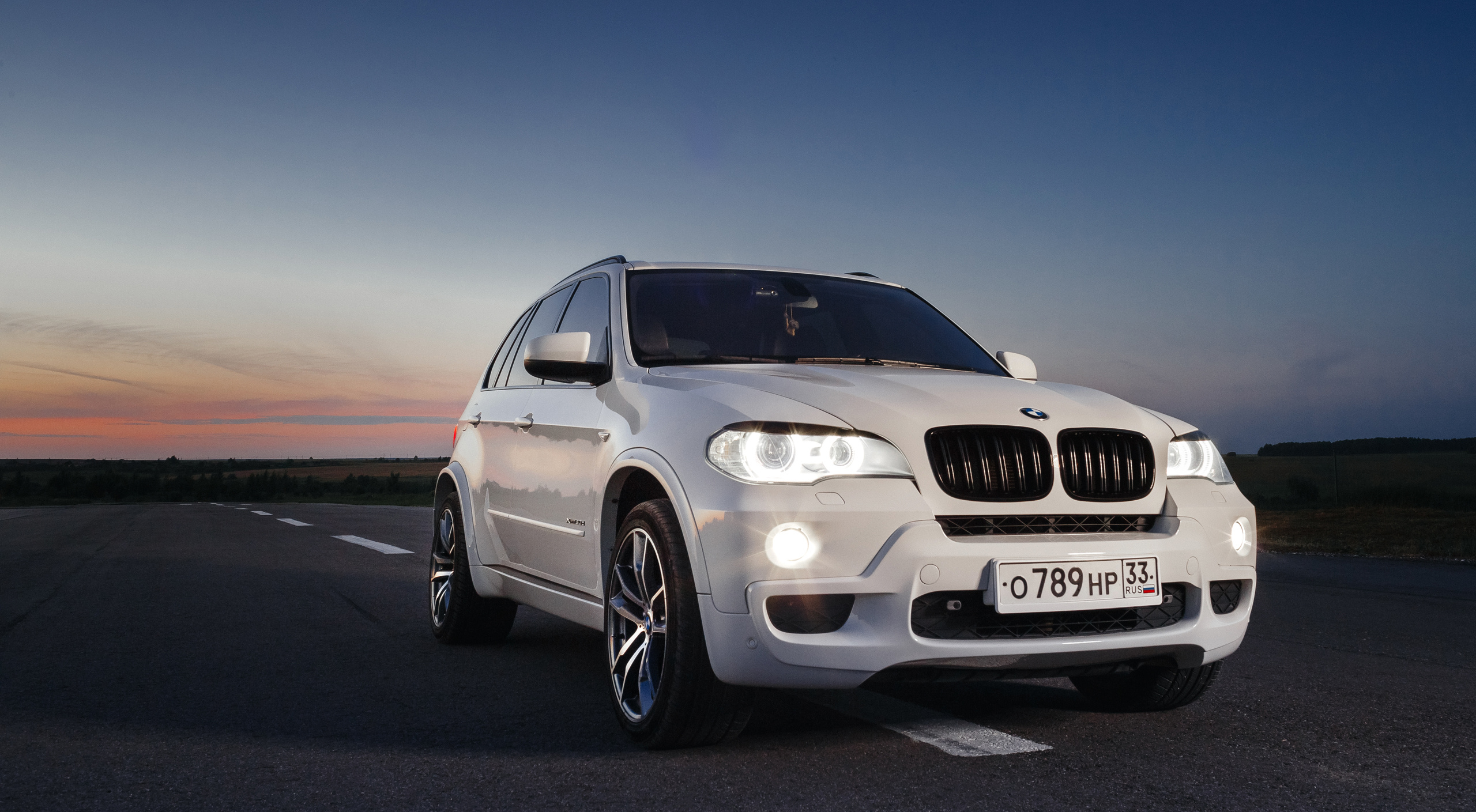 Автомобильная съемка. Фотограф Сергей Наставник. Рекламная фотосъемка любой сложности