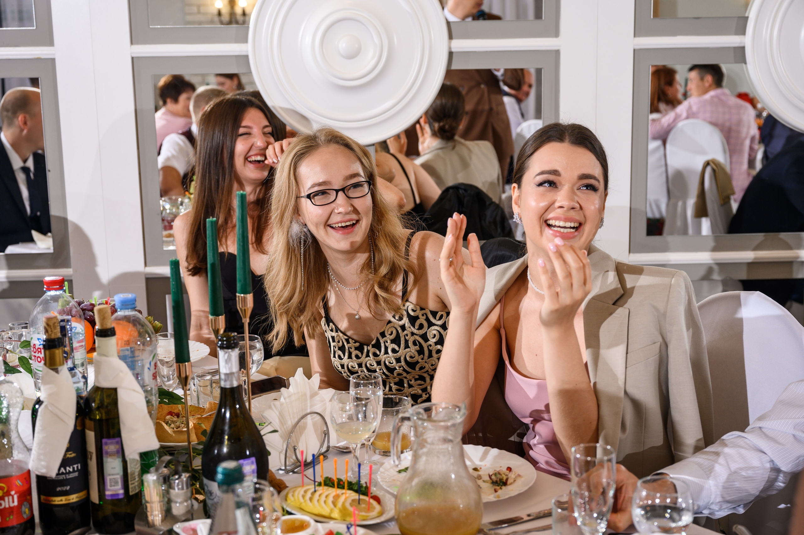 Свадебный фотограф Москва Бережки холл. Свадебный фотограф Москва Юрий Кульман