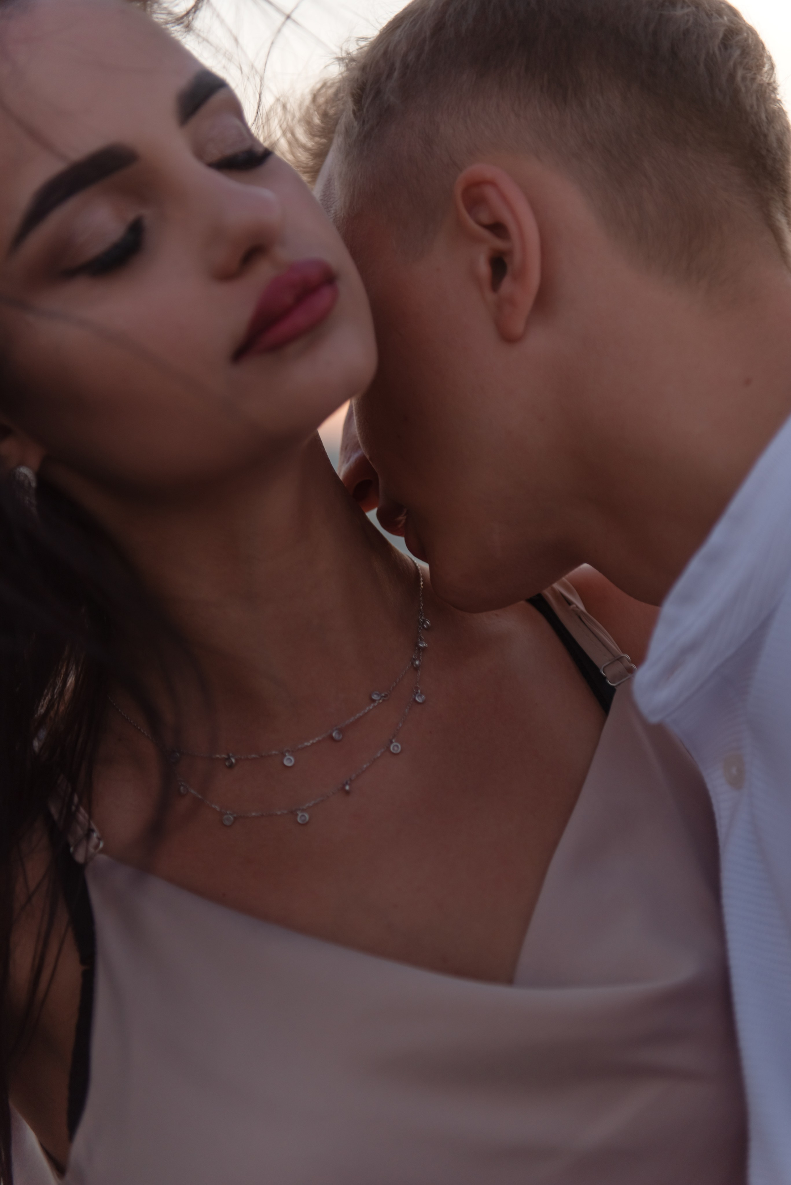 Съемка LOVEStory на берегу Черного моря Сочи. Семейный и коммерческий фотограф в Сочи Александр Бодунов