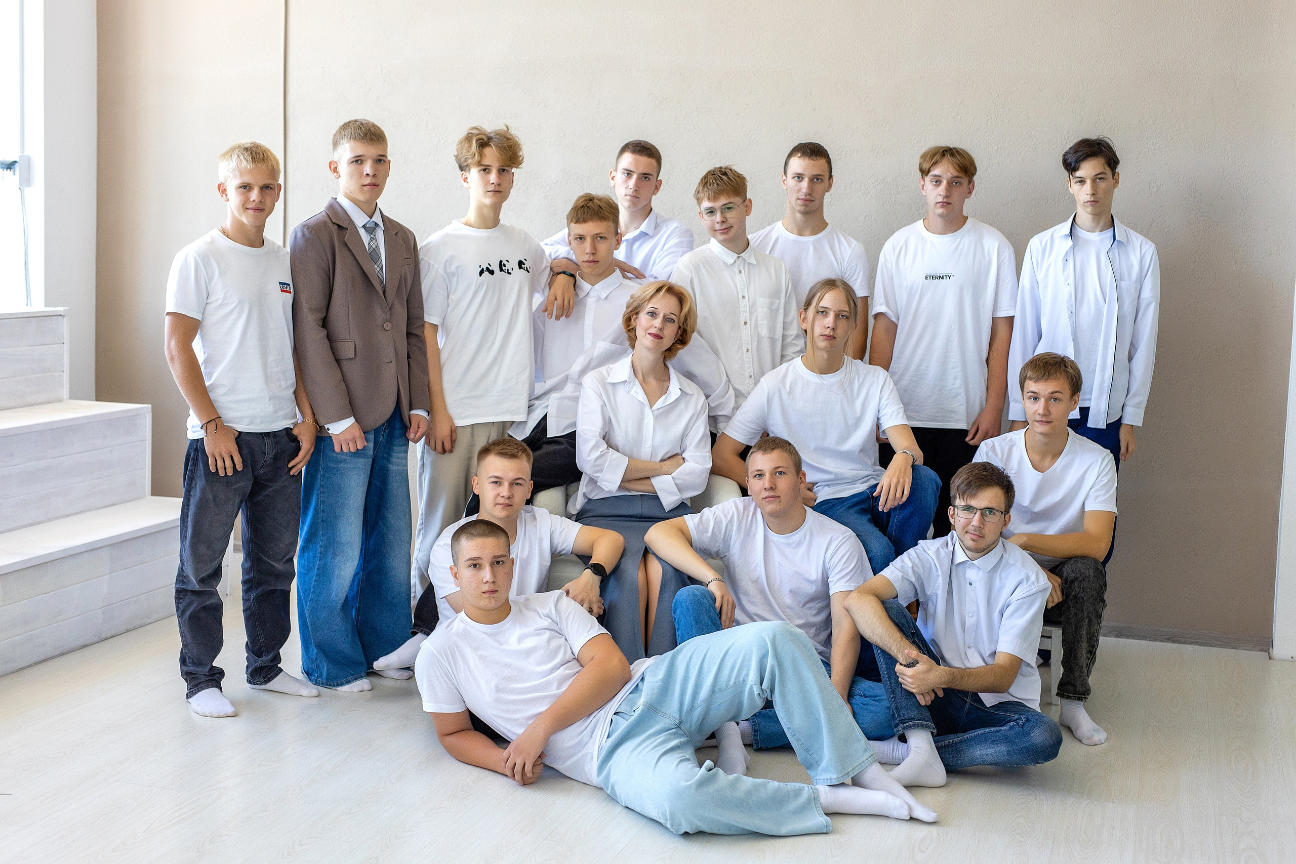 Школа 22, 11-а. Стильный выпускной альбом Владивосток фотограф Вероника Мигачева