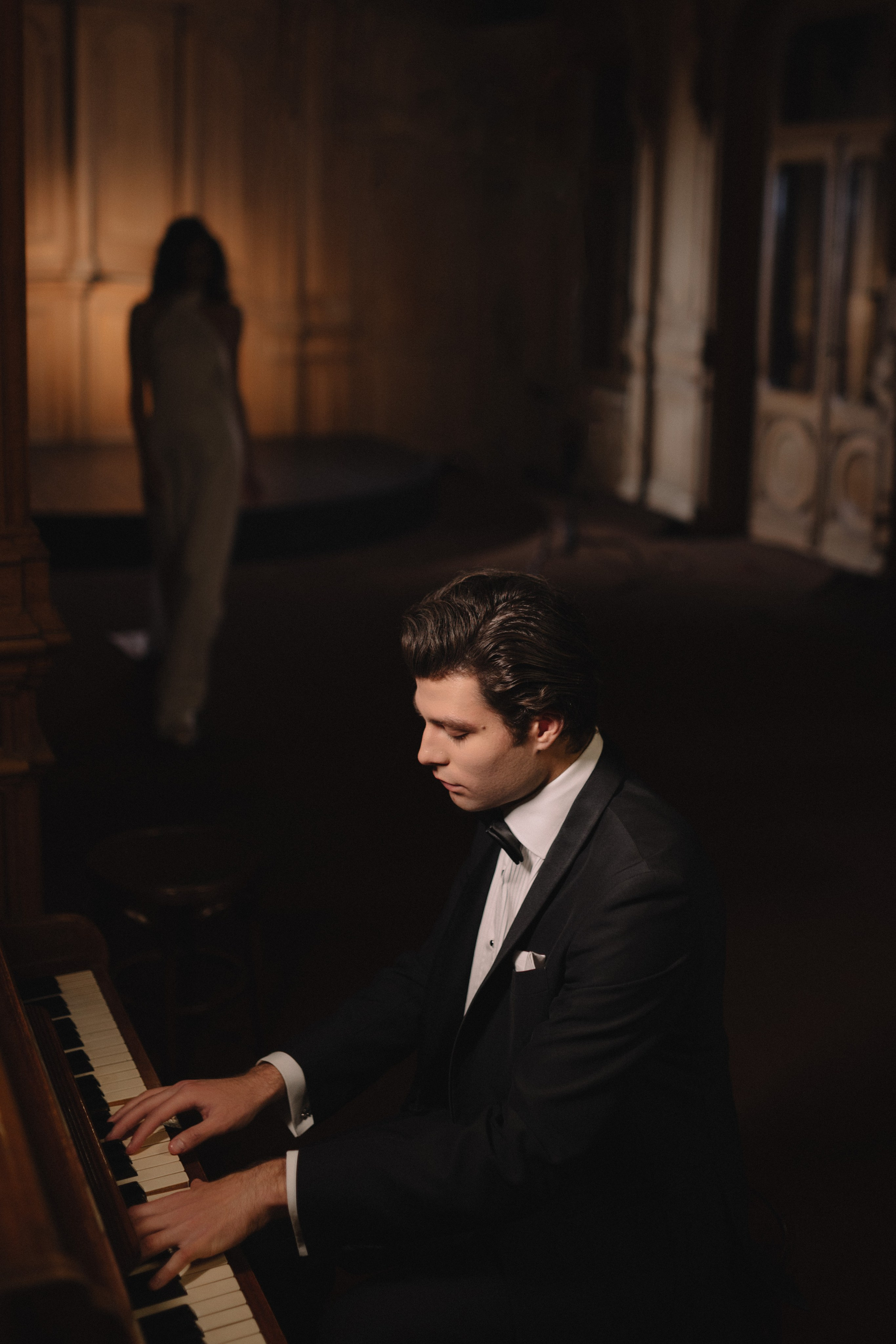 Свадебная фотосессия в Новом Театре в Москве. Фотограф и видеограф в Мурманске, Москве Екатерина Нечаева