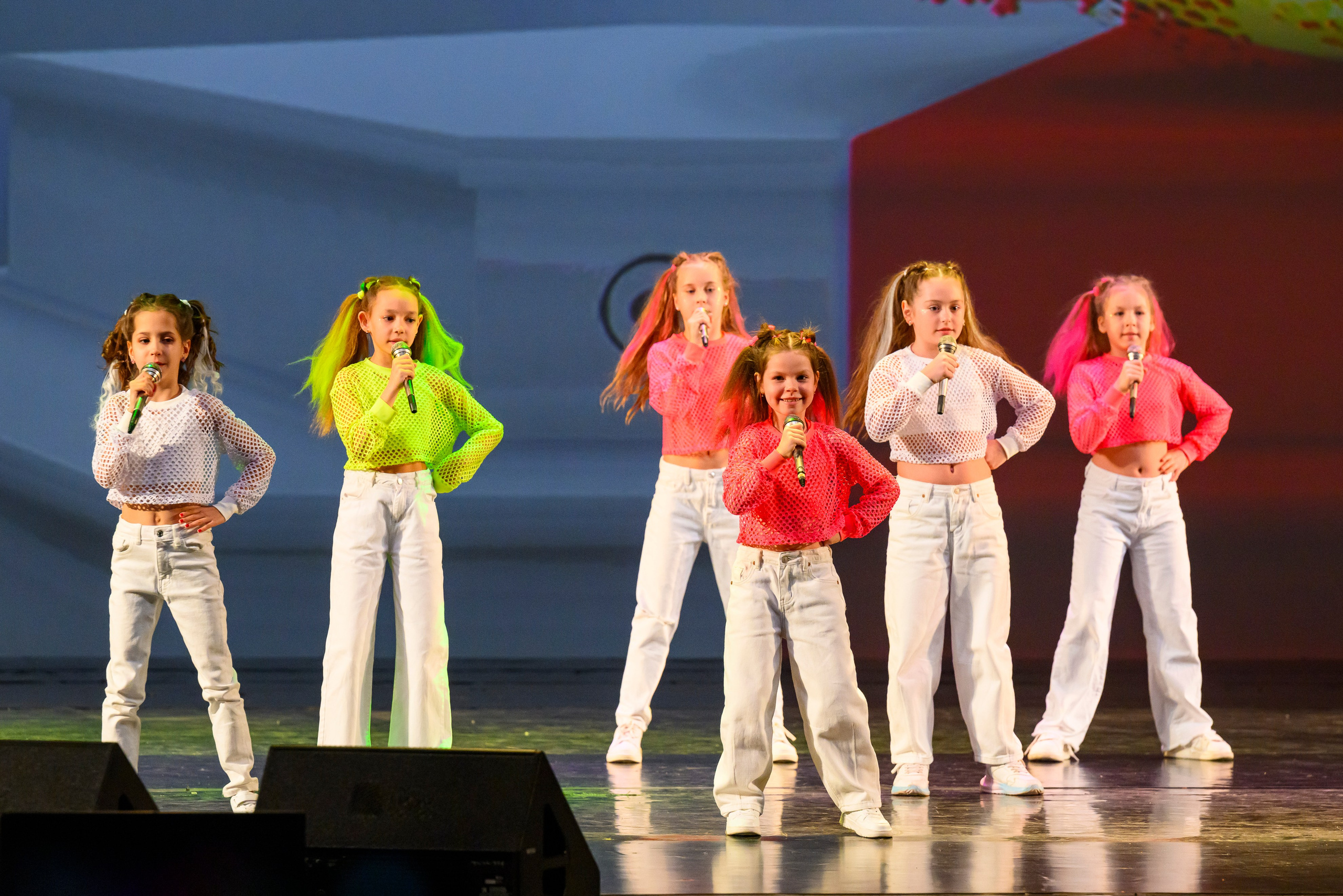 23 апреля, часть 1, БКЗ Октябрьский, г. Санкт-Петербург. Золотое яблочко