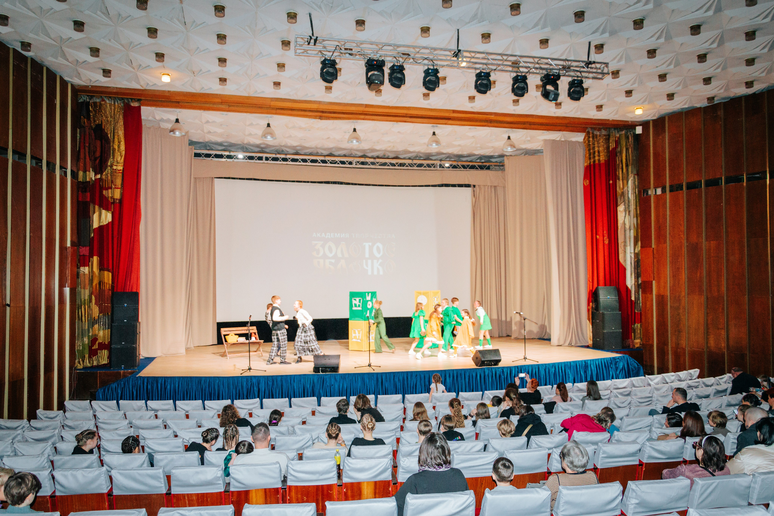 16 марта, г. Суздаль. Золотое яблочко