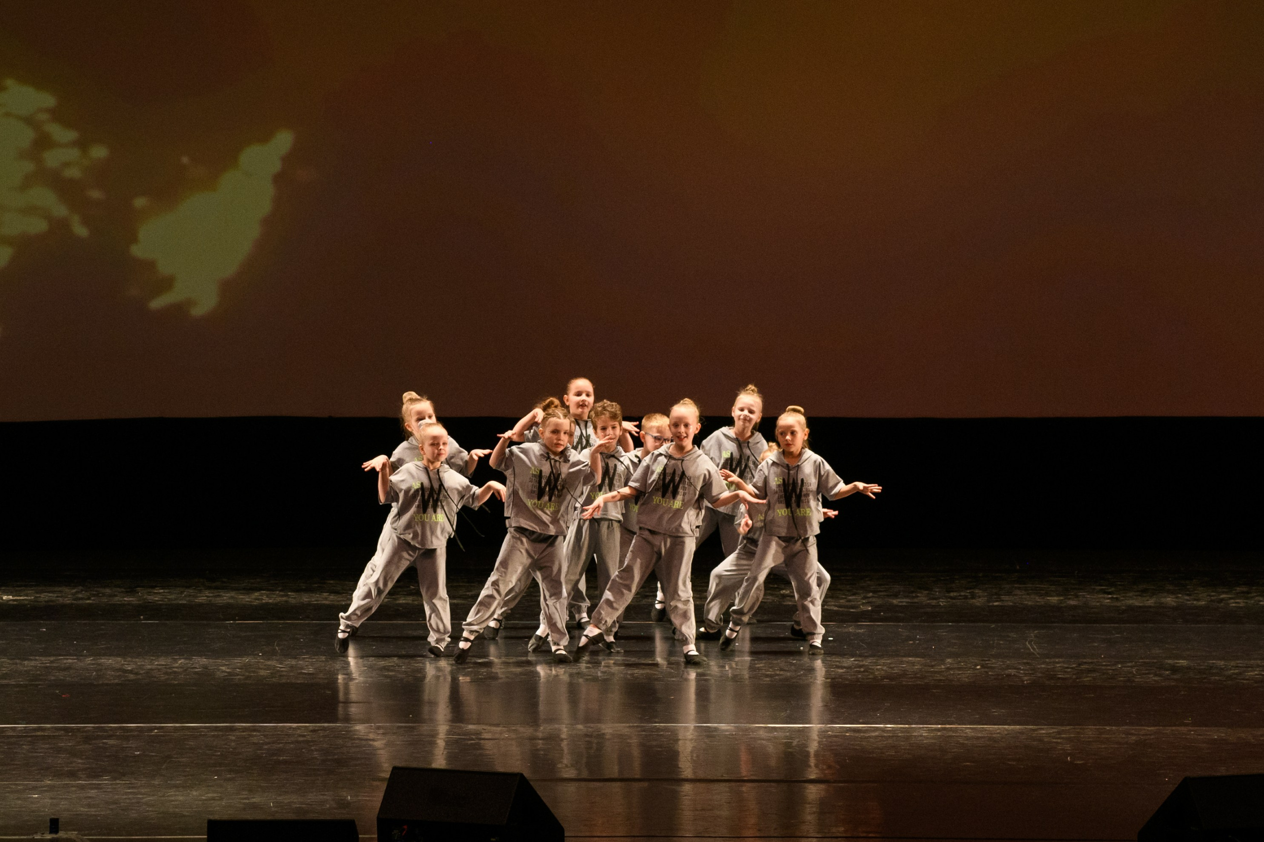 23 апреля, часть 2, БКЗ Октябрьский, г. Санкт-Петербург. Золотое яблочко