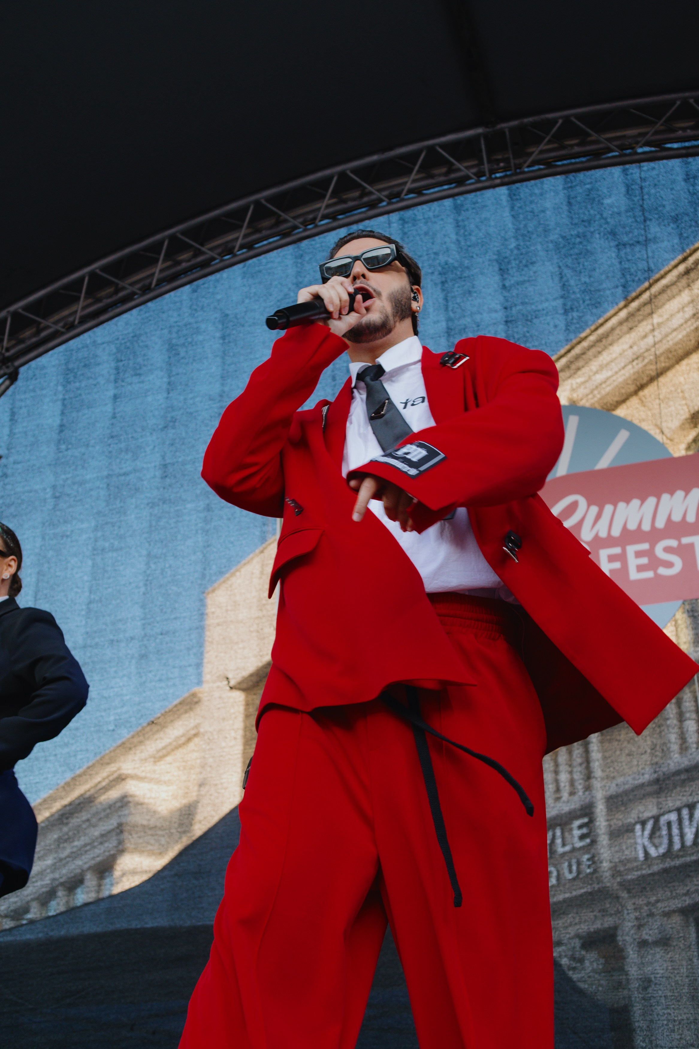 EstateMall SUMMER FEST. Бэкстейдж и репортажный фотограф в Москве Артем Онацко