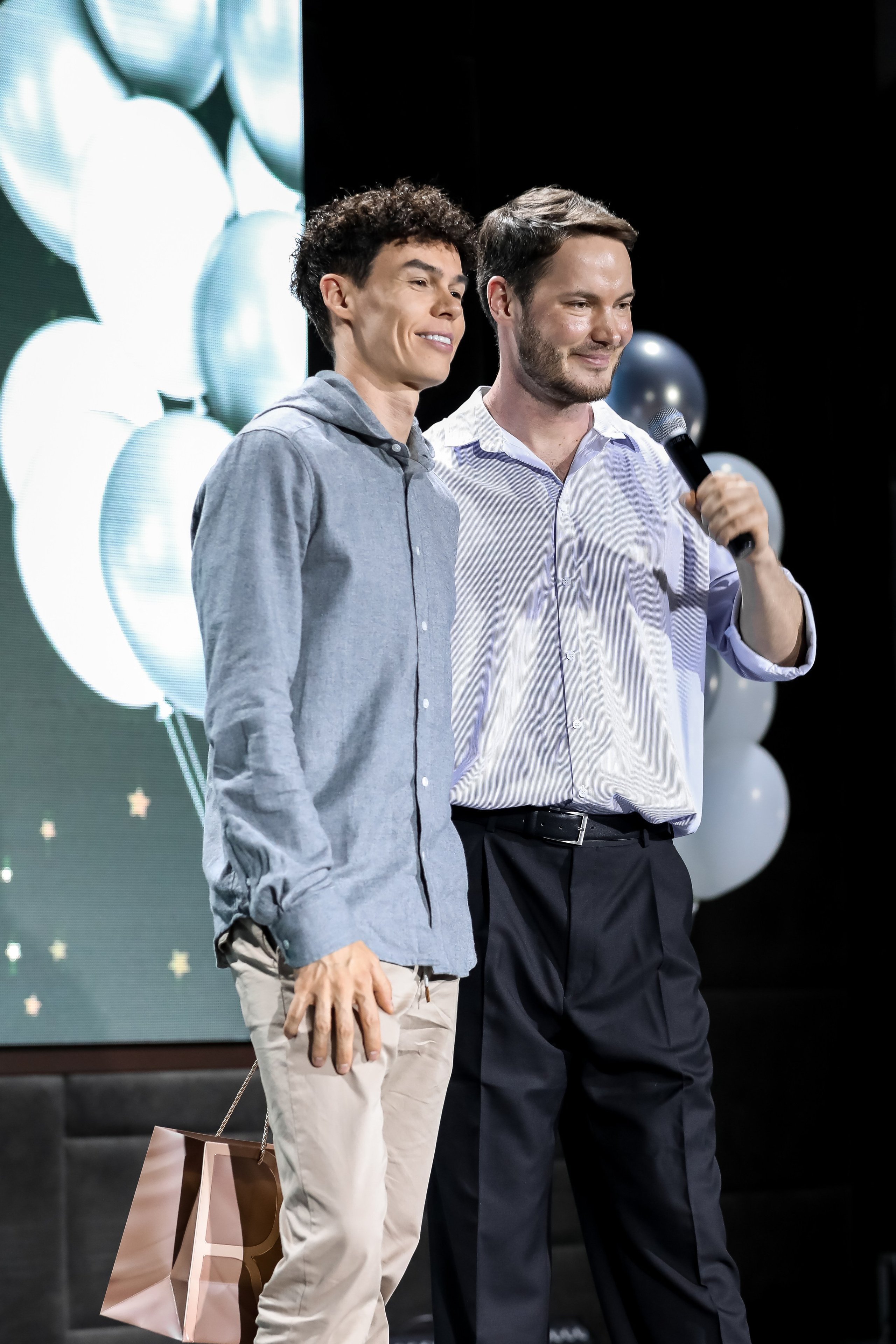 ФЛАГМАН / ГЛАВНЫЕ СПИКЕРЫ ОЛЕГ ТОРБОСОВ / СТАС ЕГОВЦЕВ. Photographer Viktoriya Markushina «My world throug»