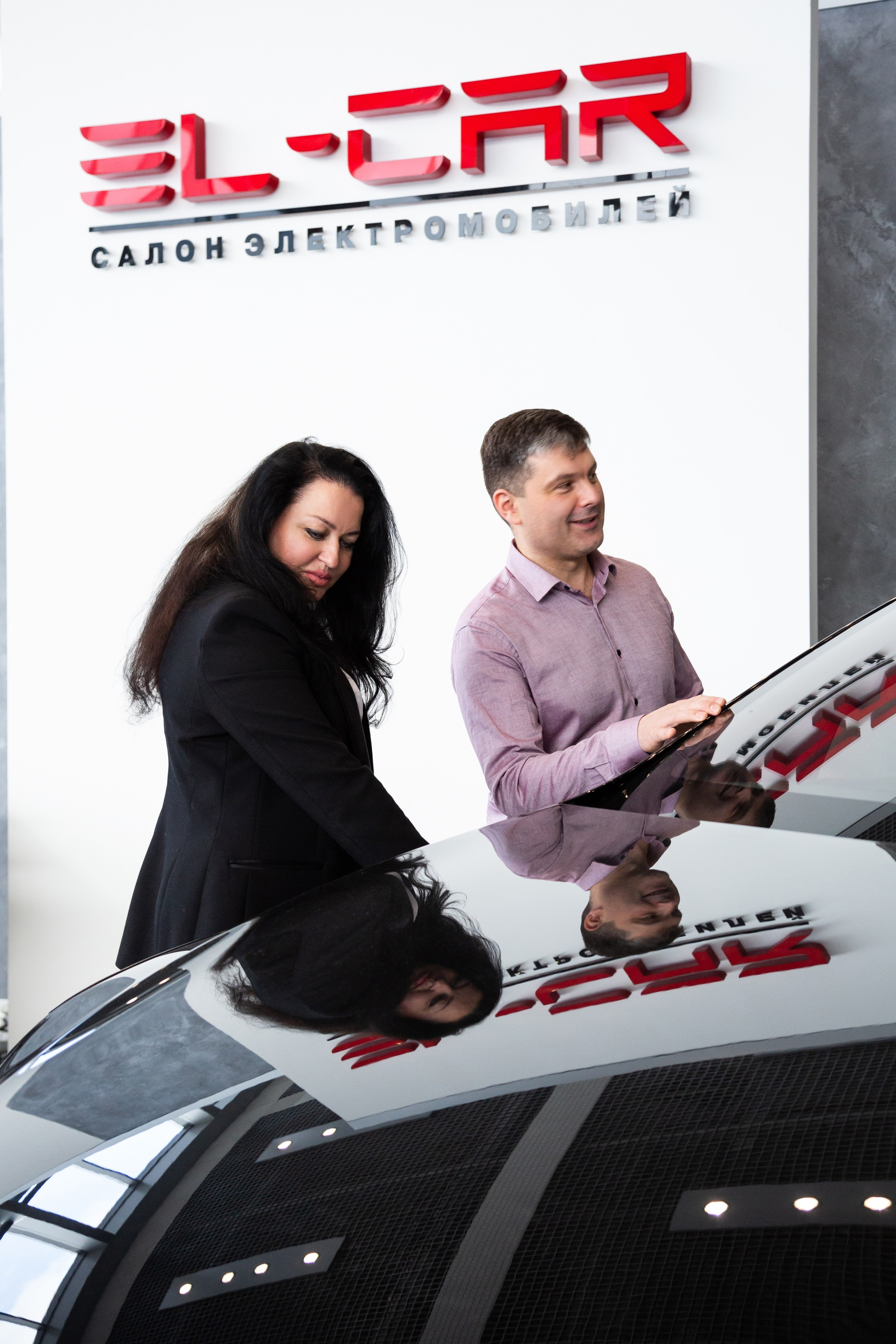 Салон электромобилей El-Car. Свадебный фотограф Пермь Олеся Брагина