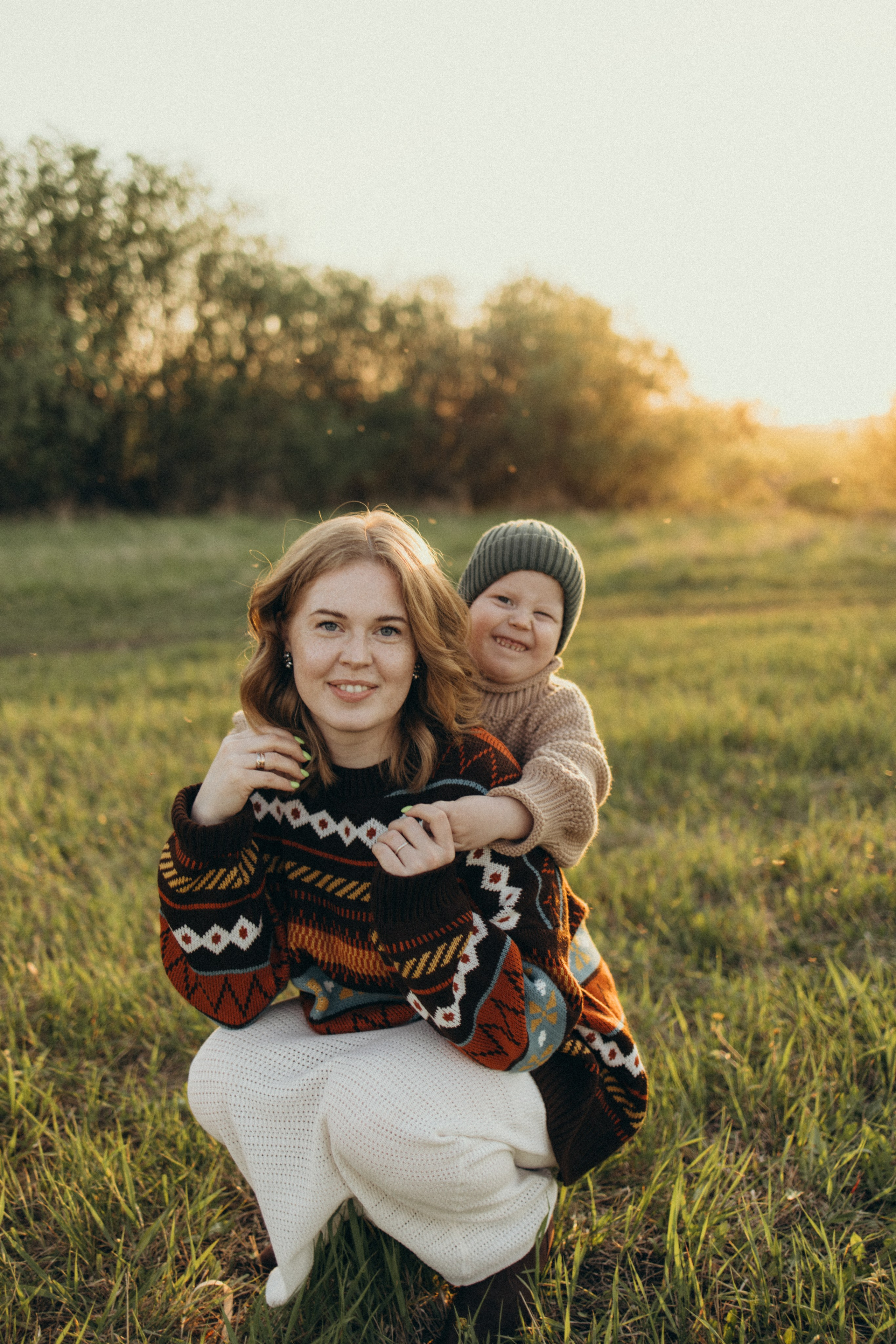 В поле. Семейный и детский фотограф в Тюмени Вика Алленова