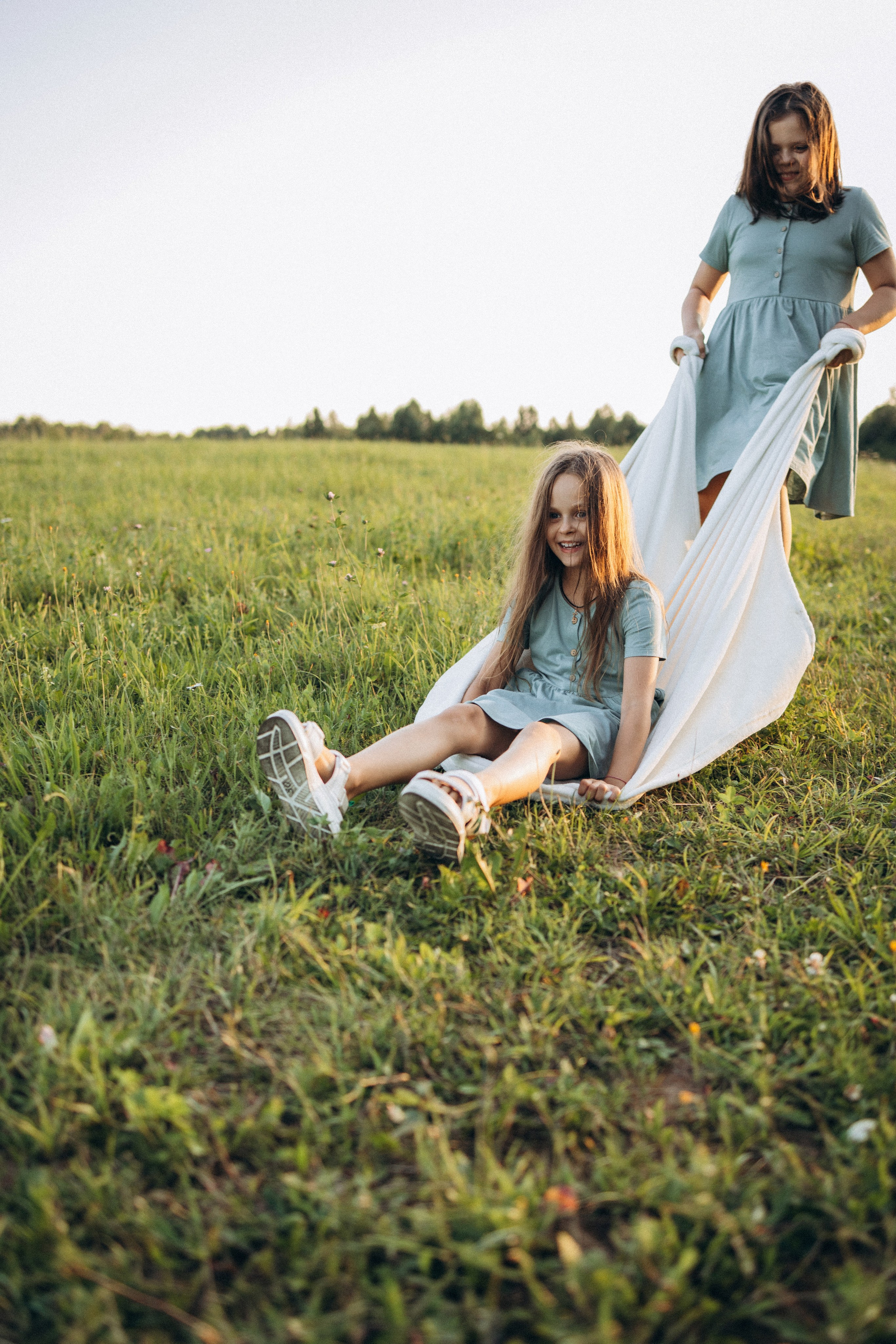 Алиса, Ульяна, Лена и Евгений. Фотограф Елена Рябцева