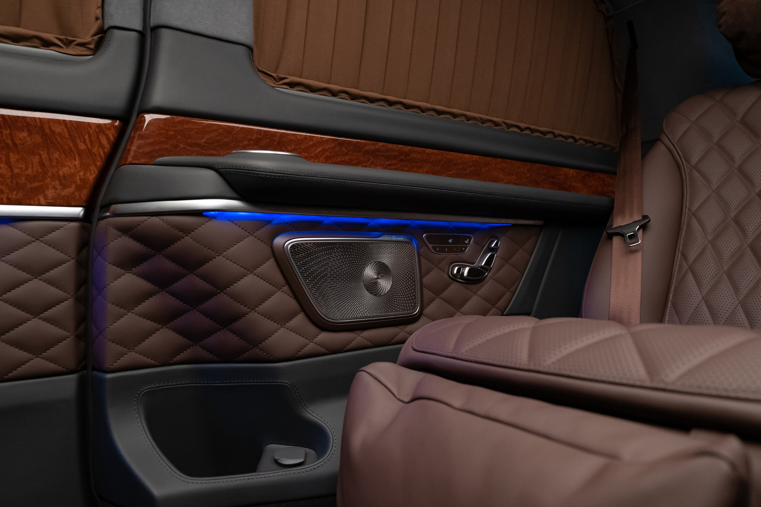 V-Class Dark Rum. Автомобильный фотограф в Москве | Базилев Александр