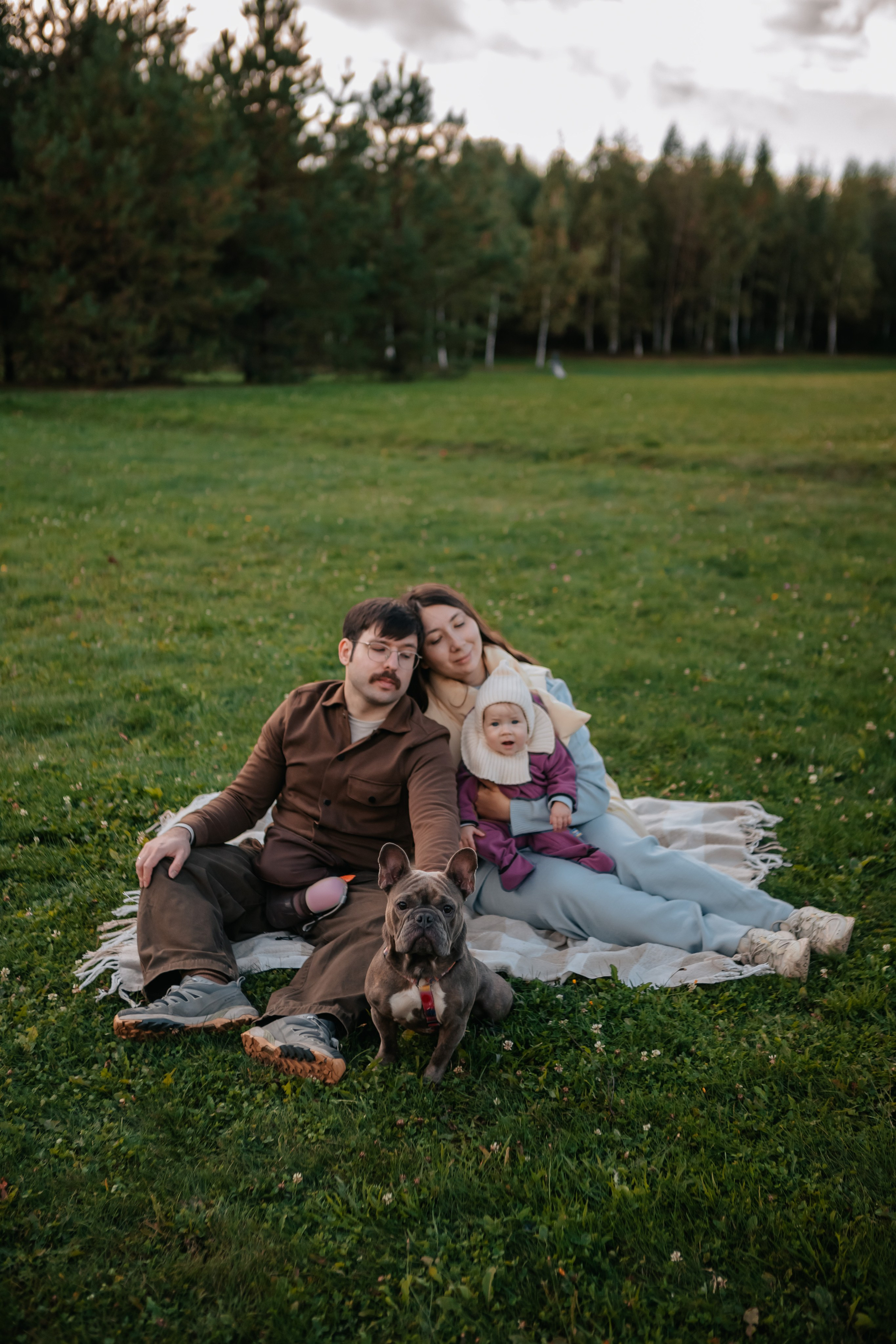 Габи и семья. Прогулка в Мещерском парке. Семейный фотограф анималист Мария Крючкова