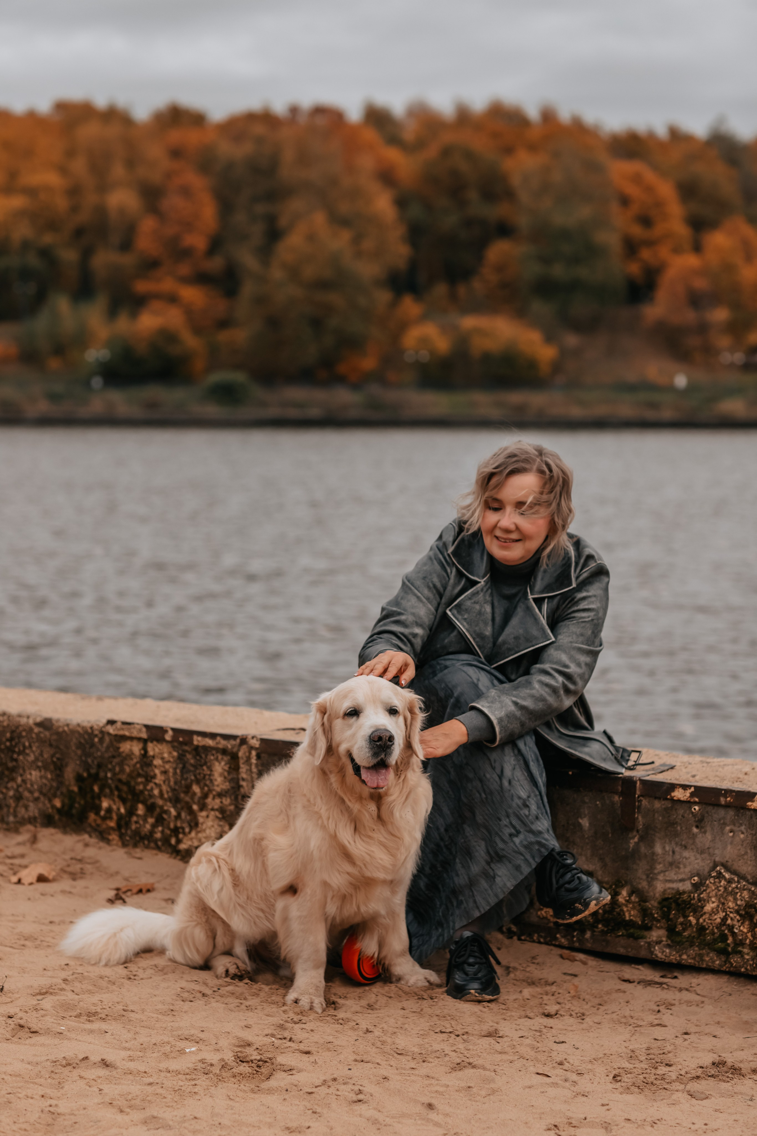 Рэм и семья, прогулка в осеннем парке. Семейный фотограф анималист Мария Крючкова