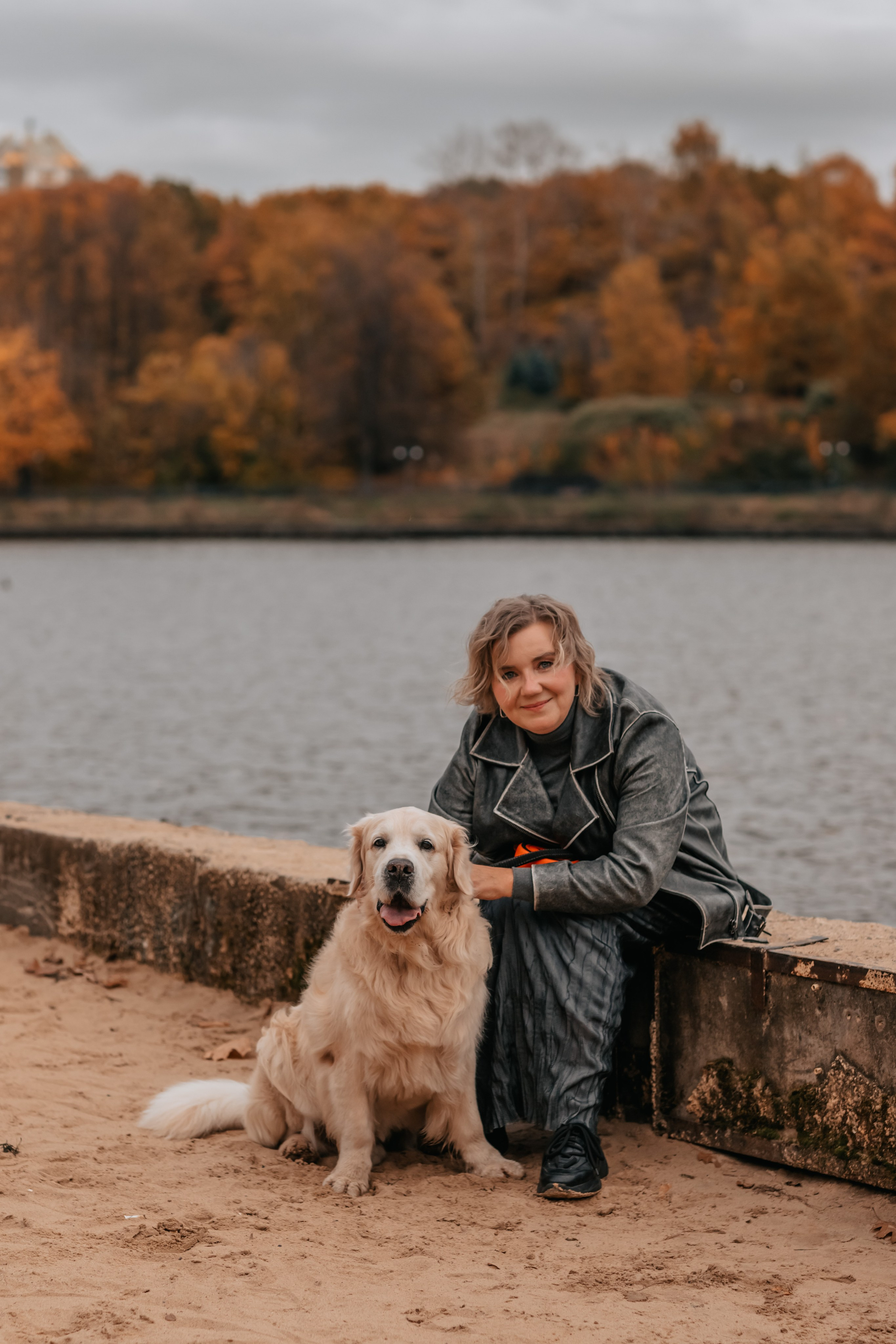 Рэм и семья, прогулка в осеннем парке. Семейный фотограф анималист Мария Крючкова