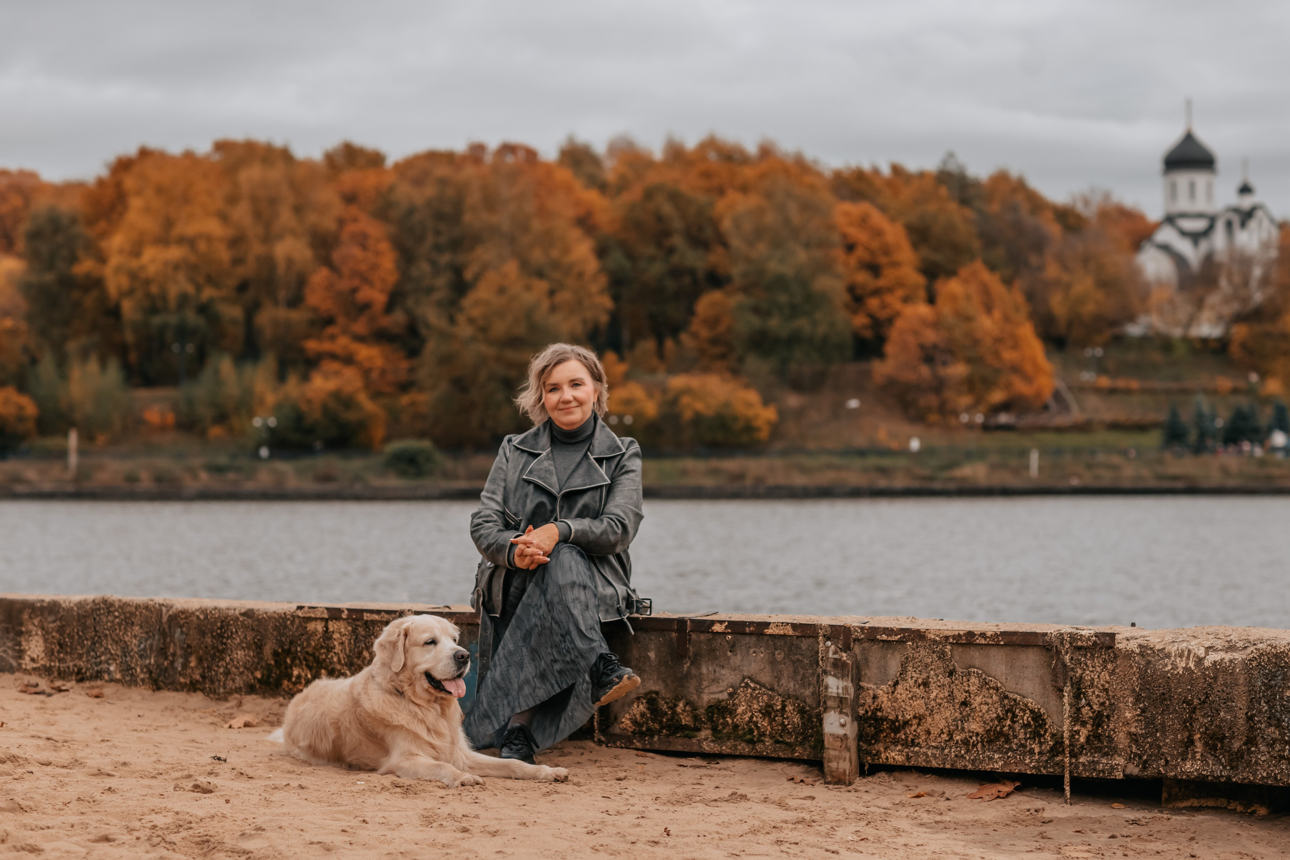 Рэм и семья, прогулка в осеннем парке. Семейный фотограф анималист Мария Крючкова