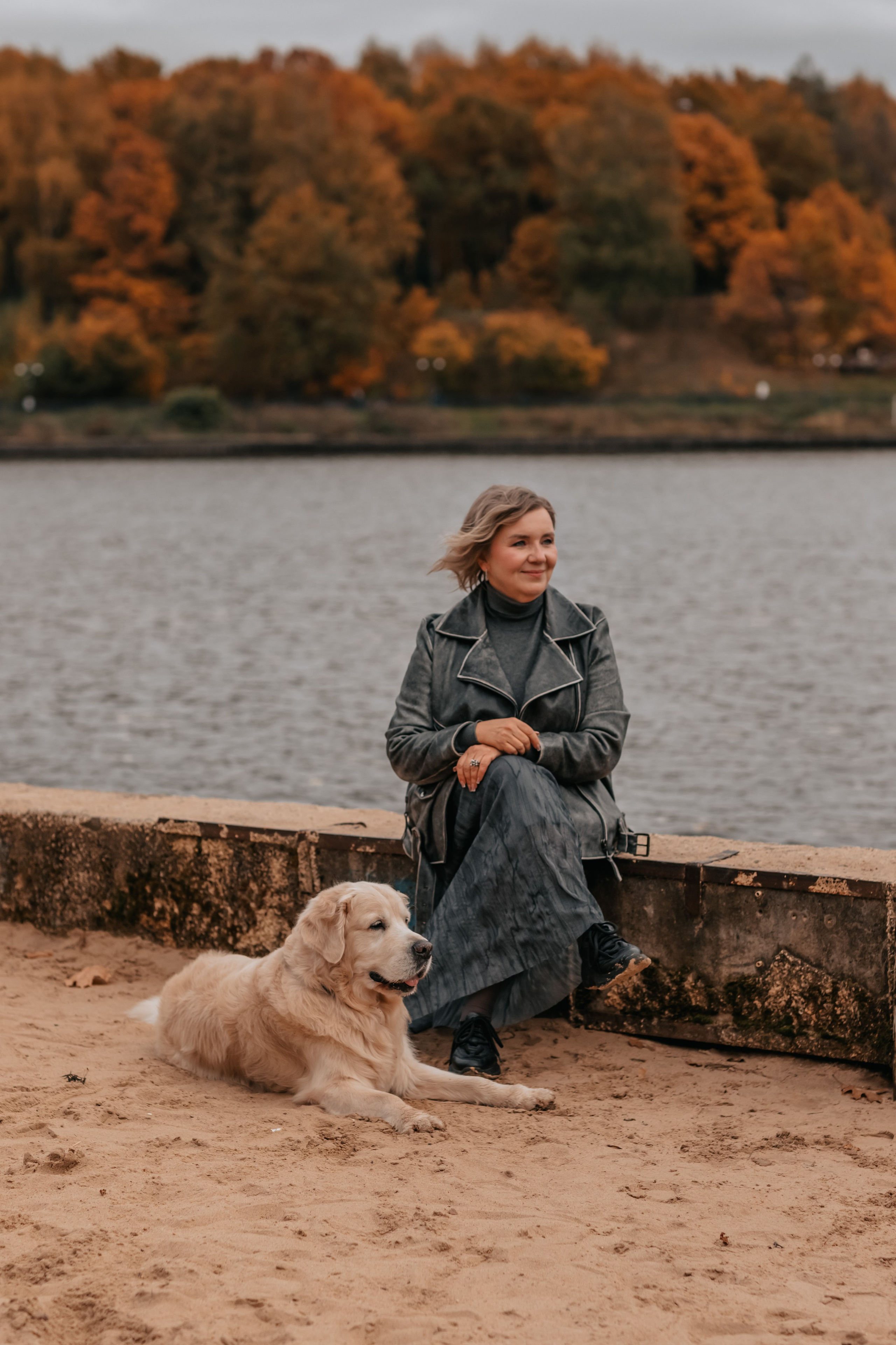 Рэм и семья, прогулка в осеннем парке. Семейный фотограф анималист Мария Крючкова